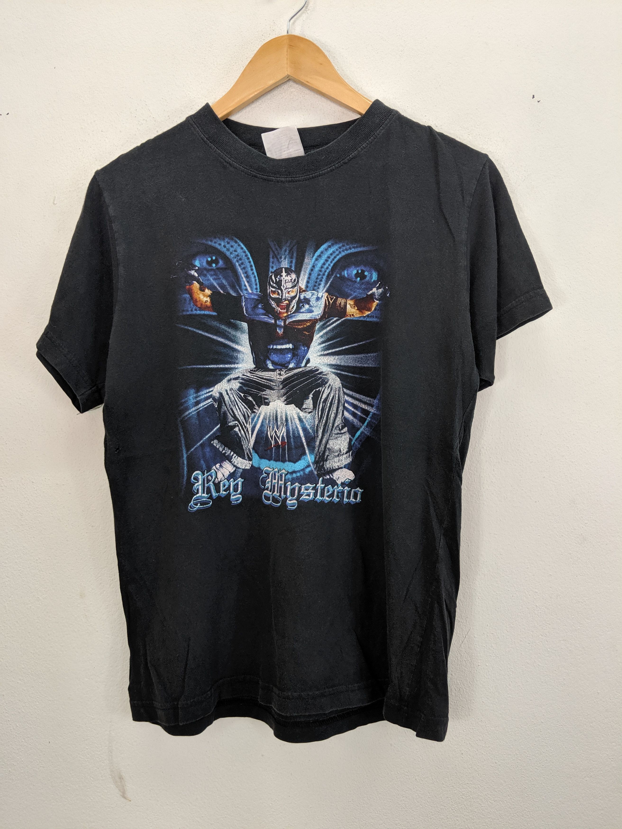 Vintage × WWE × WWF Vintage 90s WWF/WWE rey mysterio big print bothside Size US M / EU 48-50 / 2 - 1 Thumbnail