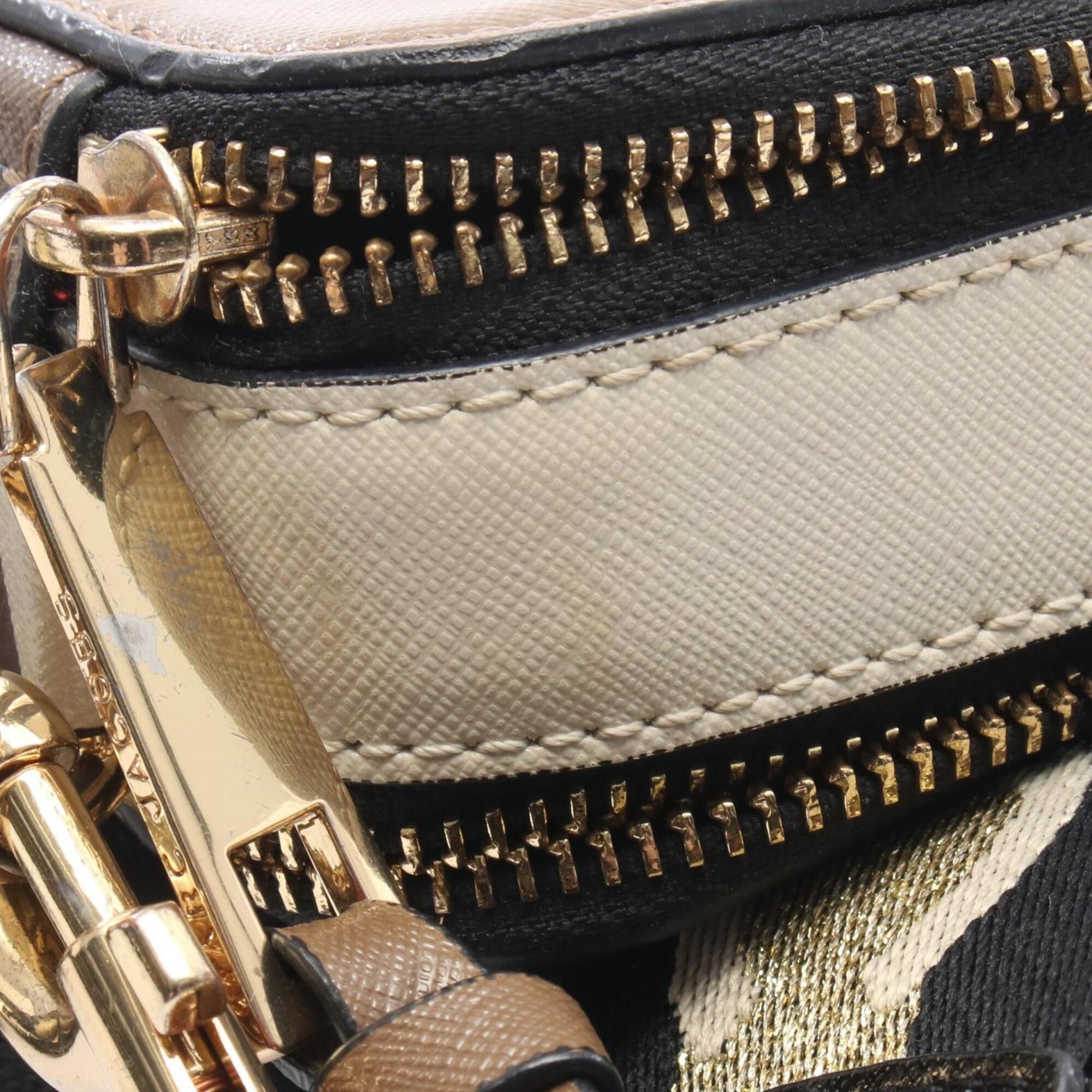 Marc Jacobs Marc Jacobs Snapshot Shoulder Bag/Handbag, Leather, Women's, Gray/Ivory, M0014146 Size ONE SIZE - 8 Thumbnail