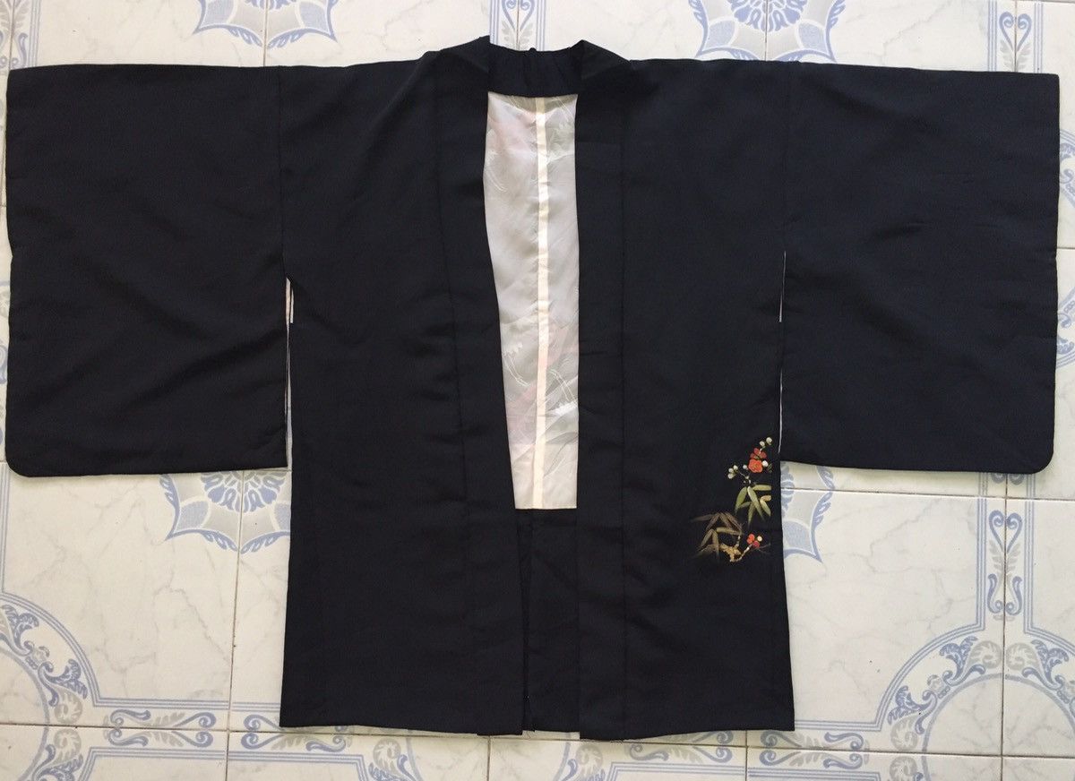 Japanese Brand Flower Decoration Japanese Kimono Size US L / EU 52-54 / 3 - 4 Thumbnail