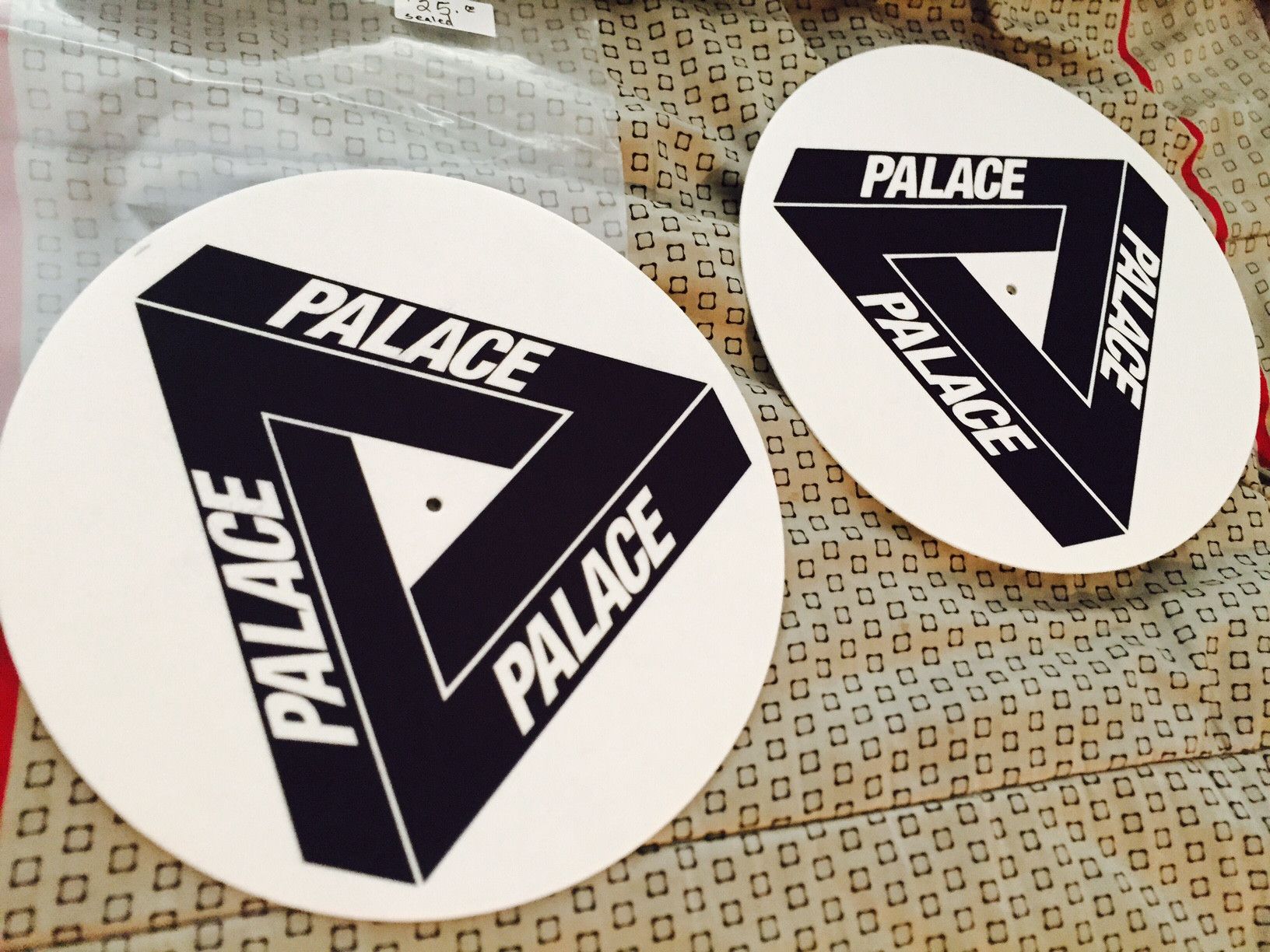Palace triferg slipmat | Grailed