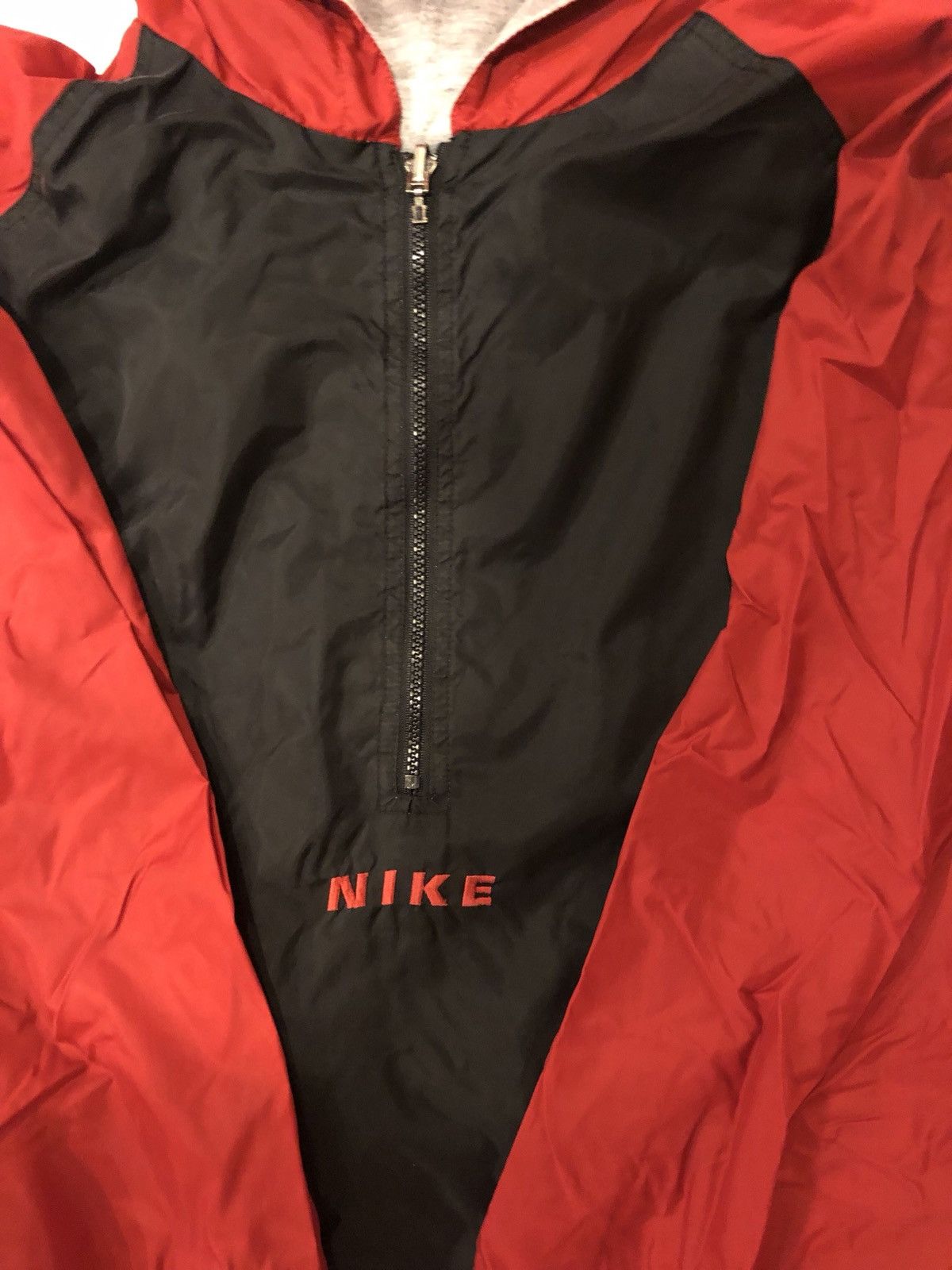 Nike Vintage Nike Windbreaker Red/Black Size US L / EU 52-54 / 3 - 3 Thumbnail
