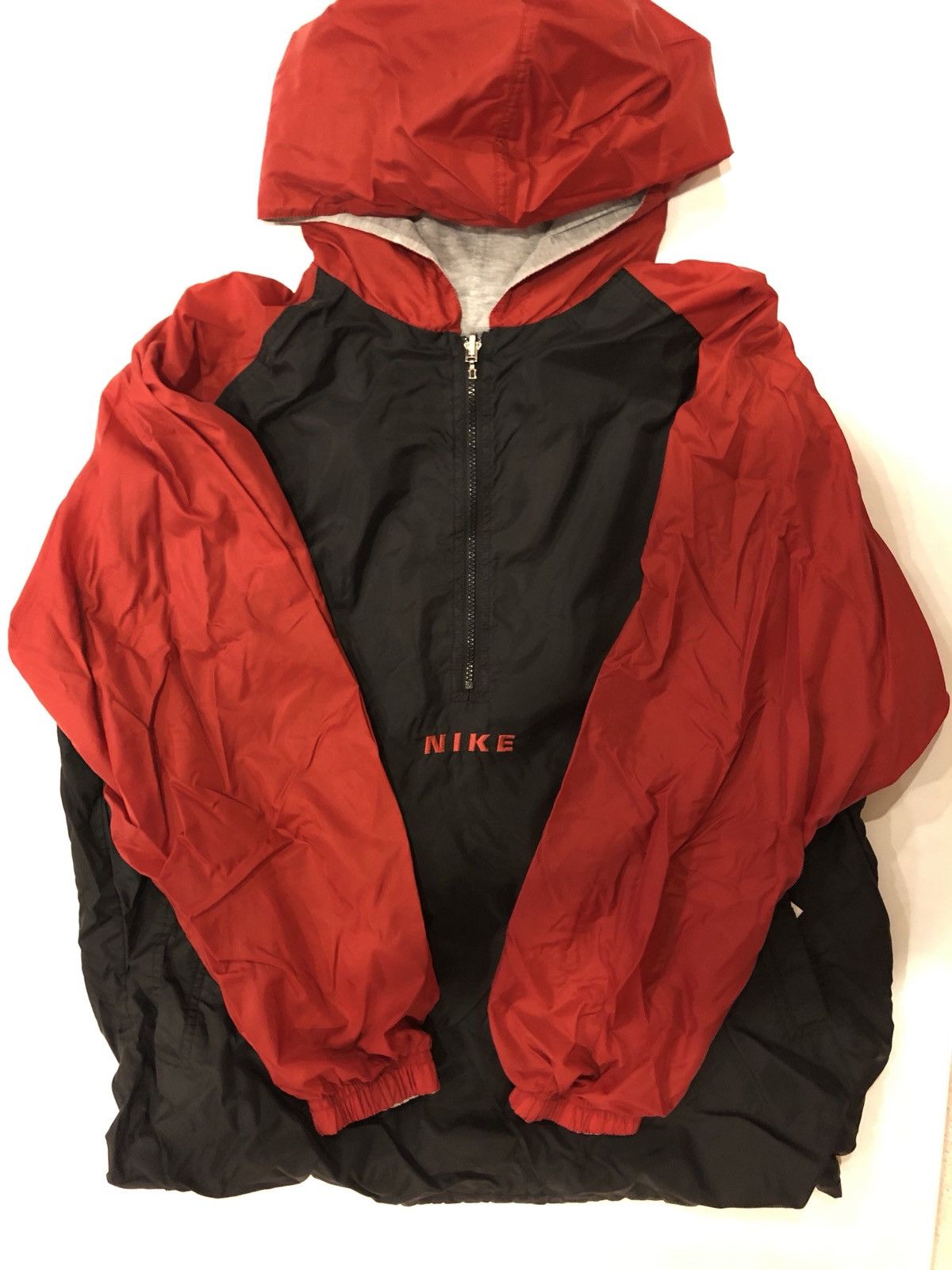 Nike Vintage Nike Windbreaker Red/Black Size US L / EU 52-54 / 3 - 1 Thumbnail