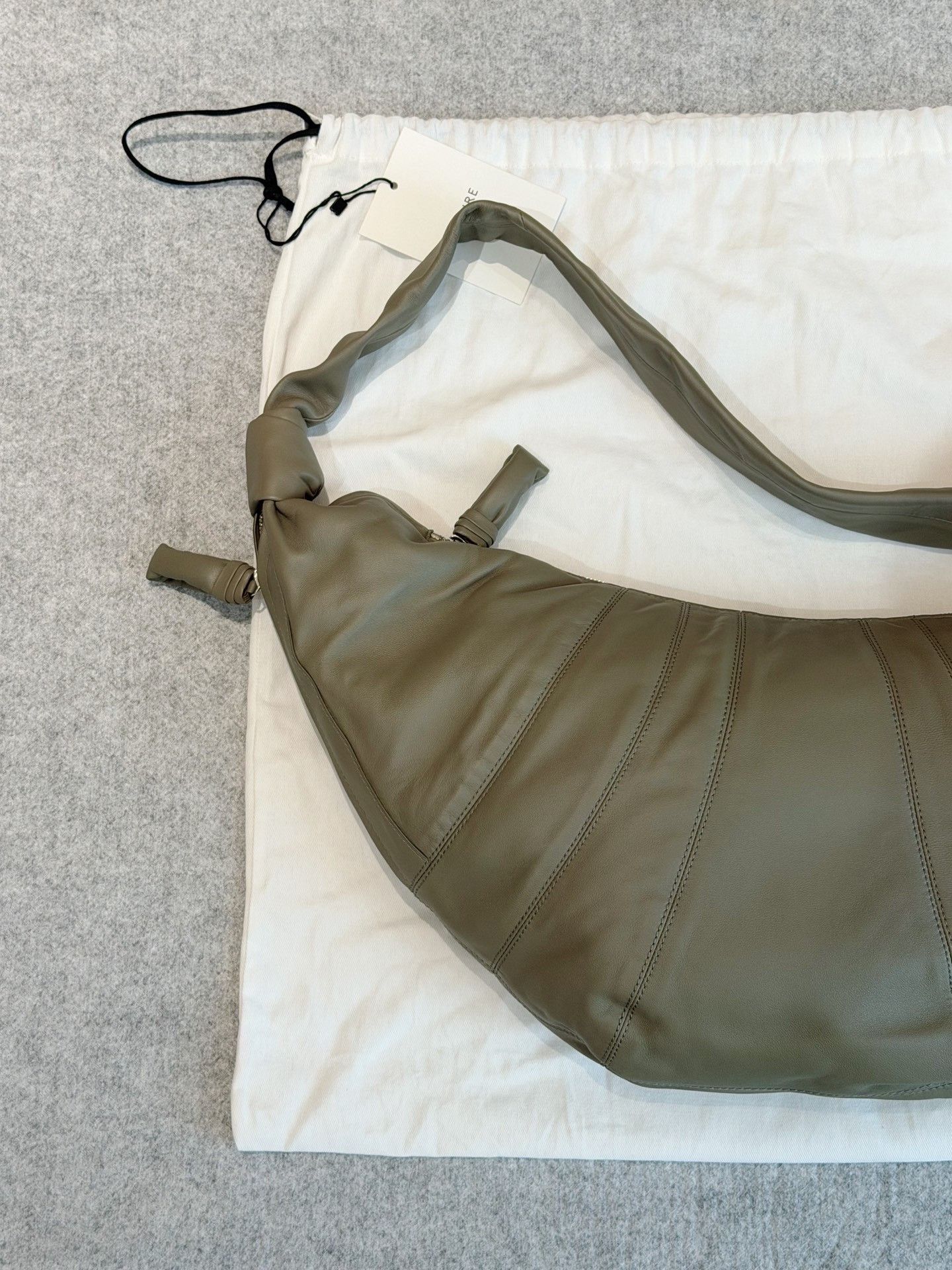 Lemaire Lemaire Large Croissant Bag Dark Sage Size OS Size ONE SIZE - 5 Thumbnail
