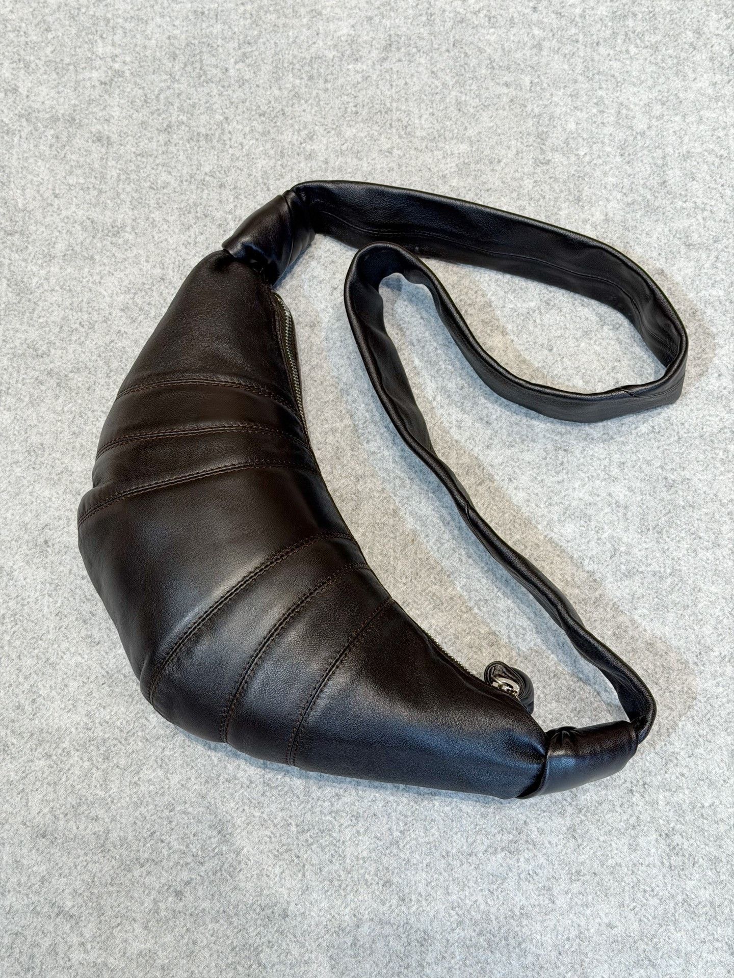 Lemaire Lemaire Chocolate Brown Leather Croissant Bag Size ONE SIZE - 5 Thumbnail