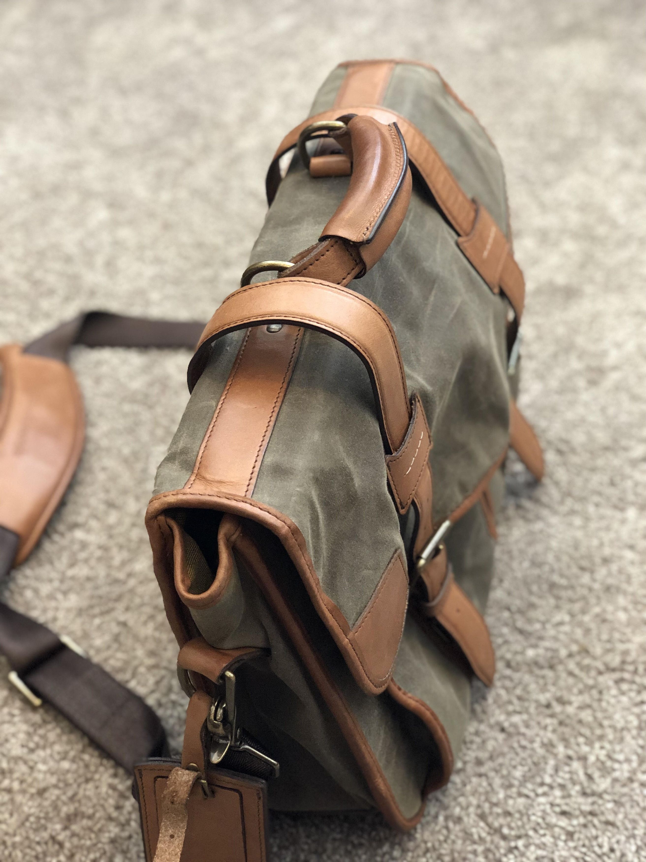 Allen edmonds messenger bag online