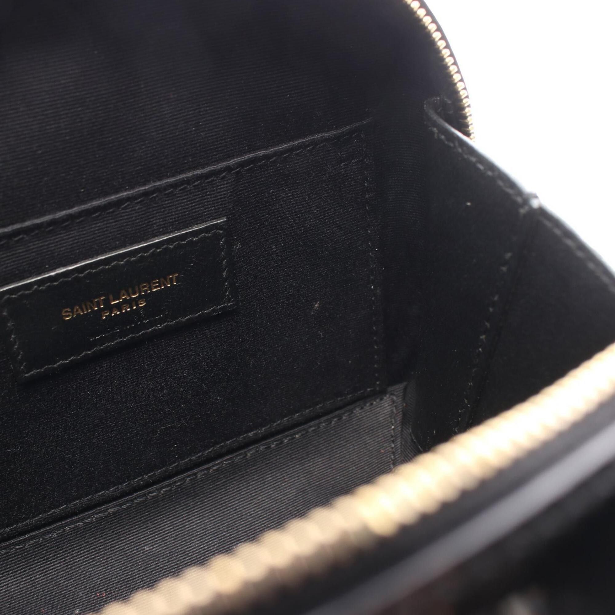 Yves Saint Laurent Yves Saint Laurent Saint Laurent Paris Vicky Camera Bag, Shoulder Handbag, Patent Leather, Women's, Black (554075) Size ONE SIZE - 5 Thumbnail