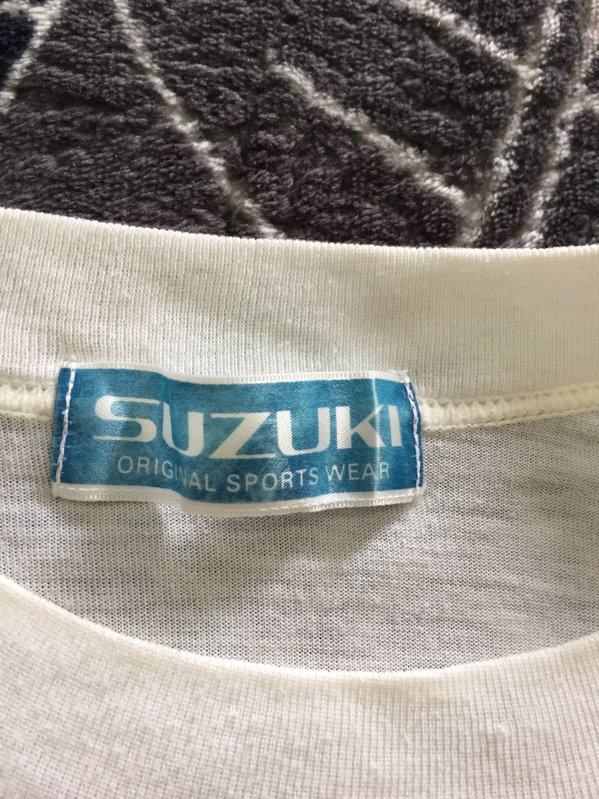 Vintage Vintage 1984 Suzuki Sportswear T-Shirt Summer Bothside Print Size US M / EU 48-50 / 2 - 7 Thumbnail