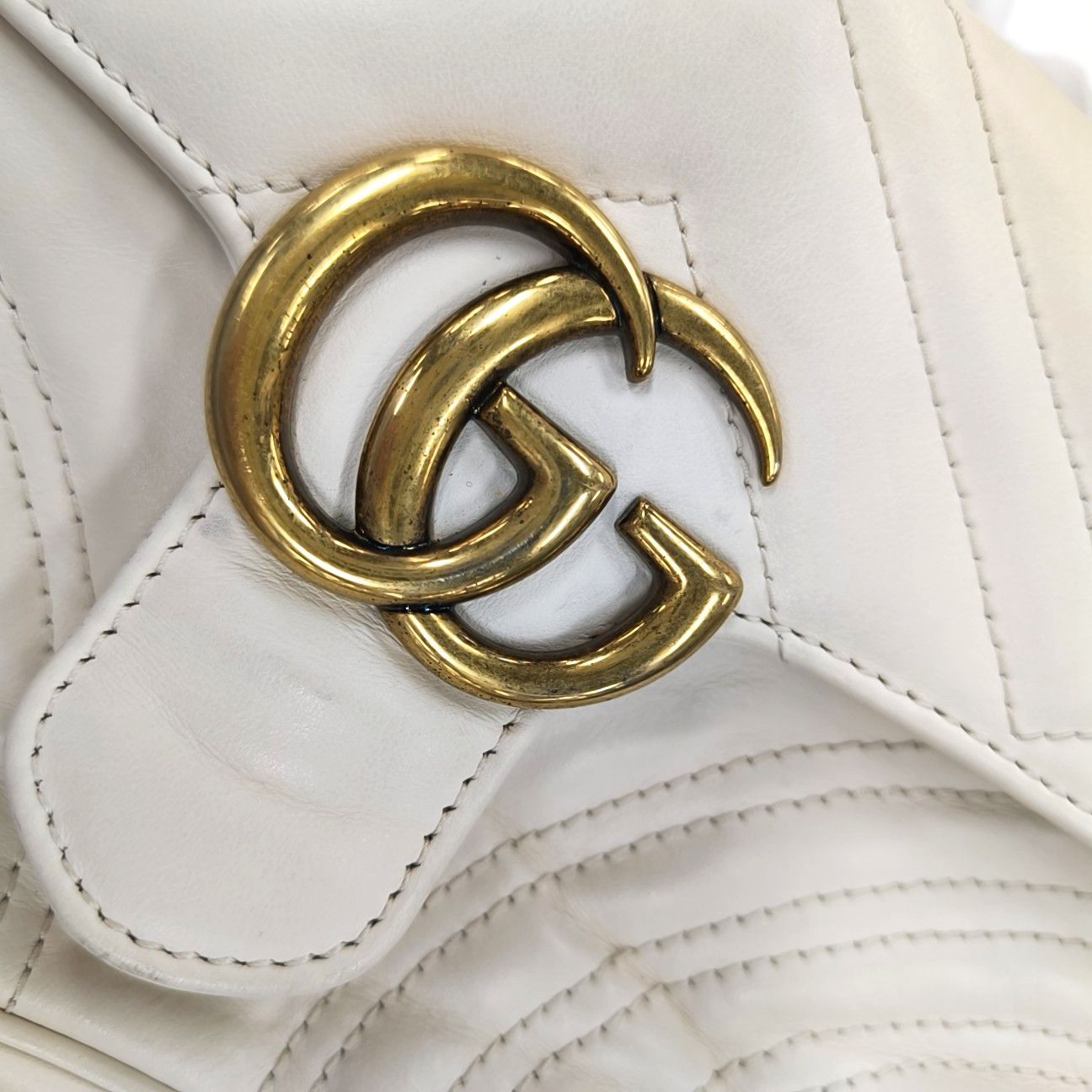 Gucci Gucci GG Marmont White Quilted Leather Shoulder Bag Size ONE SIZE - 9 Thumbnail