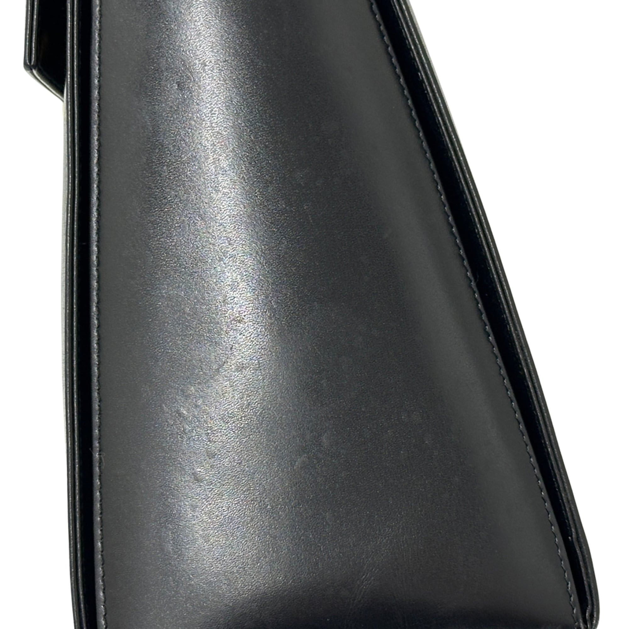Salvatore Ferragamo Salvatore Ferragamo Ferragamo women's handbag, Gancini design, 2-way, leather, black, shoulder bag. Size ONE SIZE - 9 Thumbnail