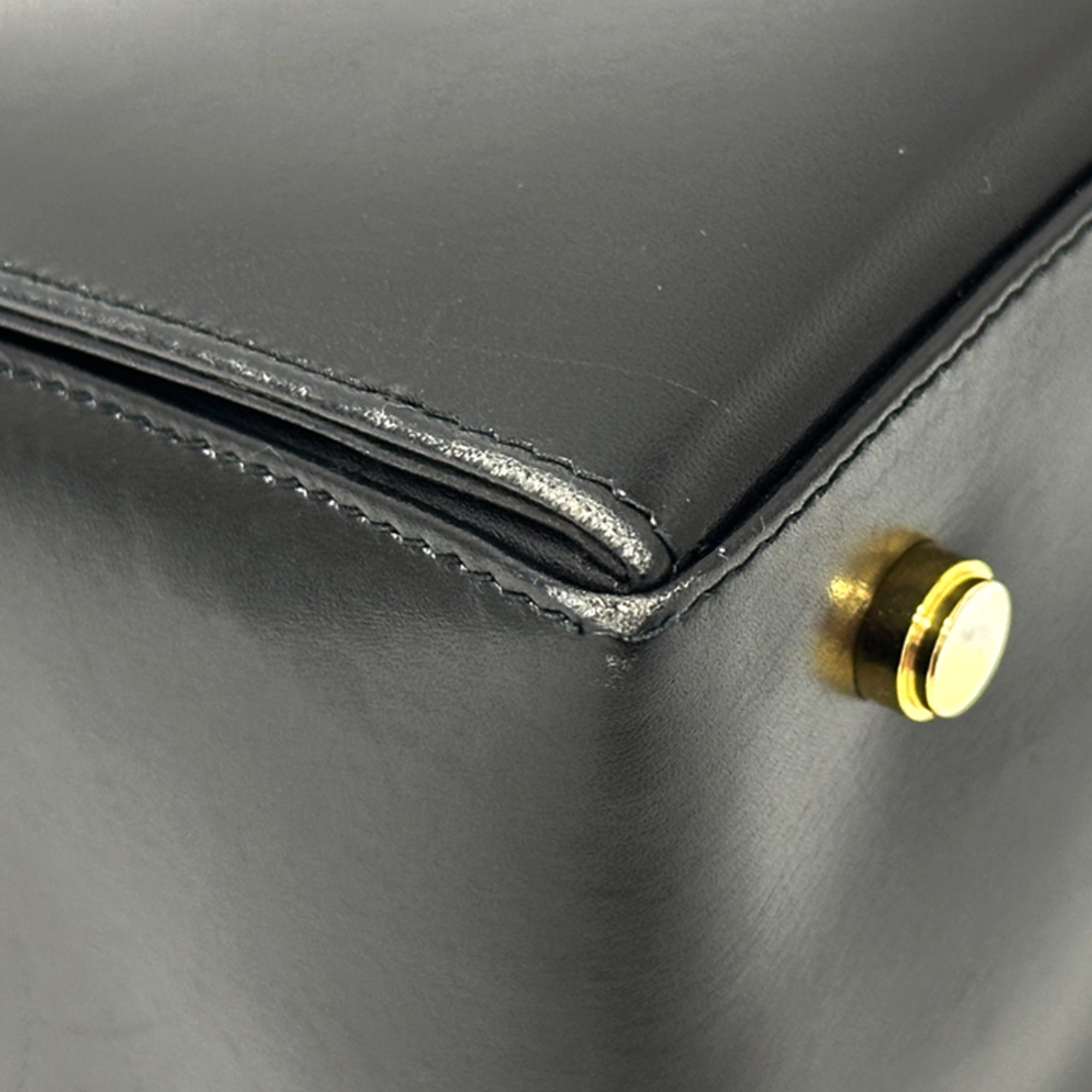 Salvatore Ferragamo Salvatore Ferragamo Ferragamo women's handbag, Gancini design, 2-way, leather, black, shoulder bag. Size ONE SIZE - 12 Thumbnail