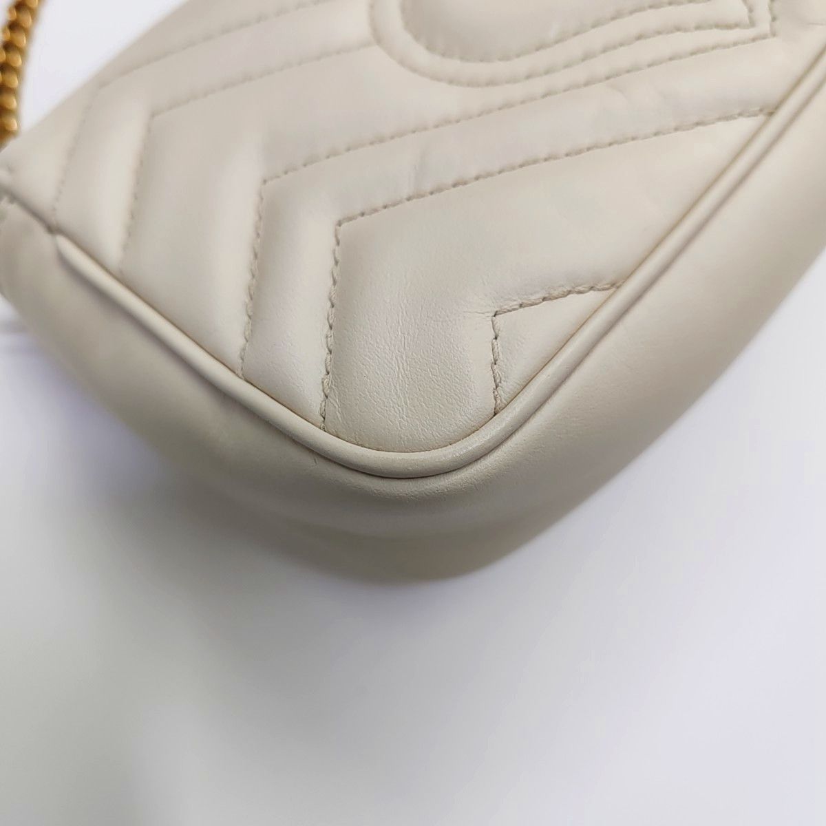 Gucci Gucci GG Marmont Mini Chevron Leather Shoulder Bag Size ONE SIZE - 12 Thumbnail