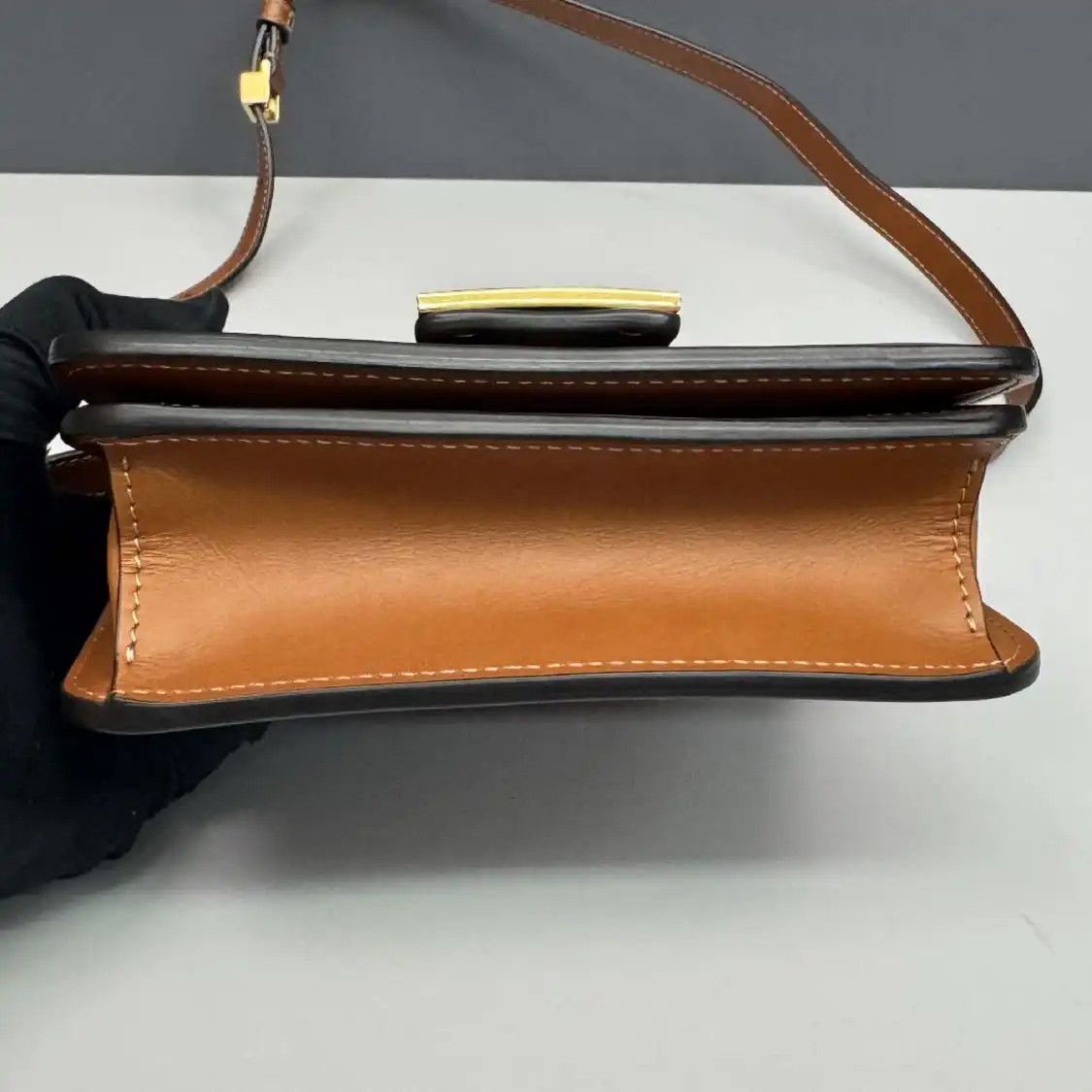 Fendi FENDI Fab brown cowhide leather crossbody bag detachable strap Size ONE SIZE - 10 Thumbnail