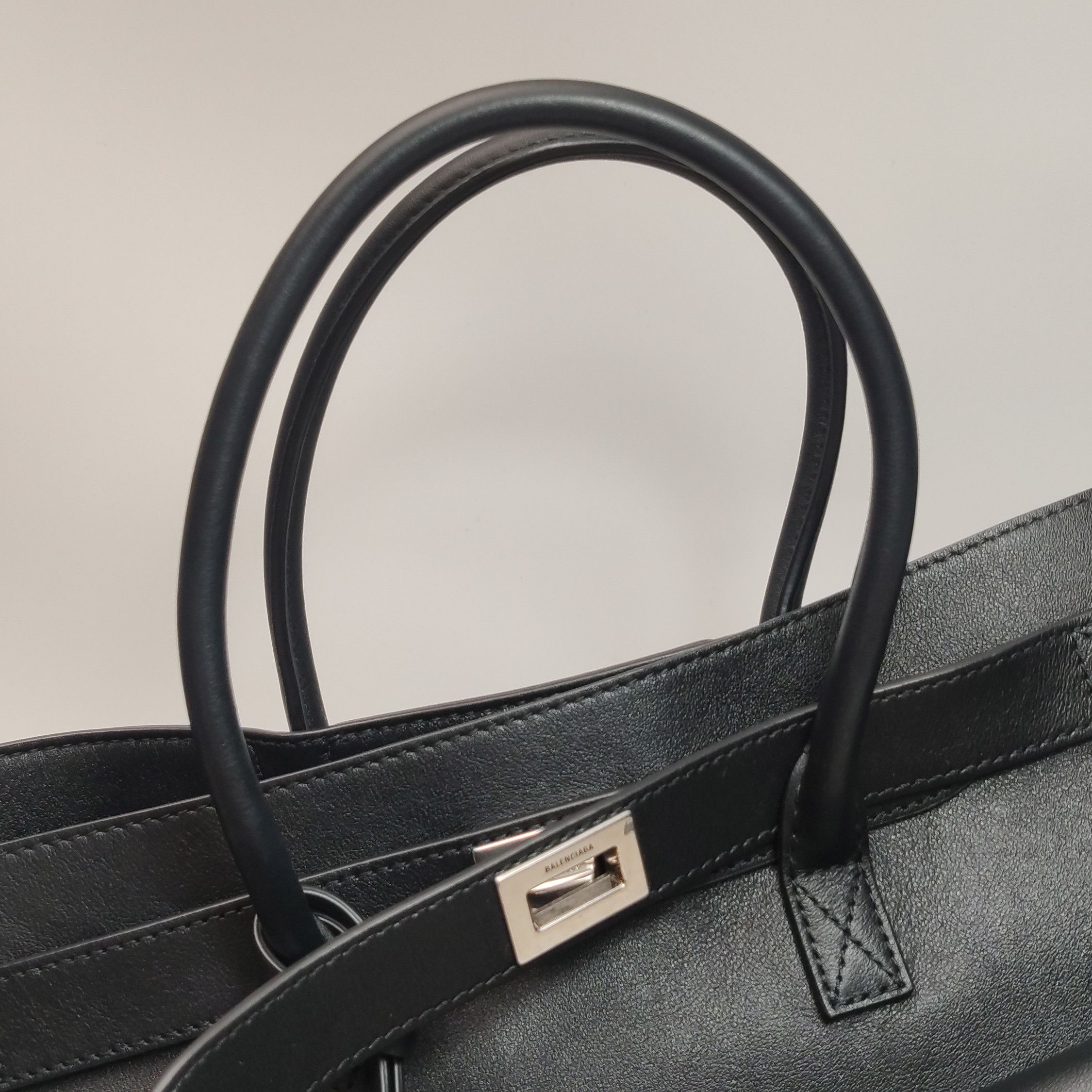 Balenciaga Balenciaga Bel Air Small Leather Bag Size ONE SIZE Size ONE SIZE - 17 Thumbnail
