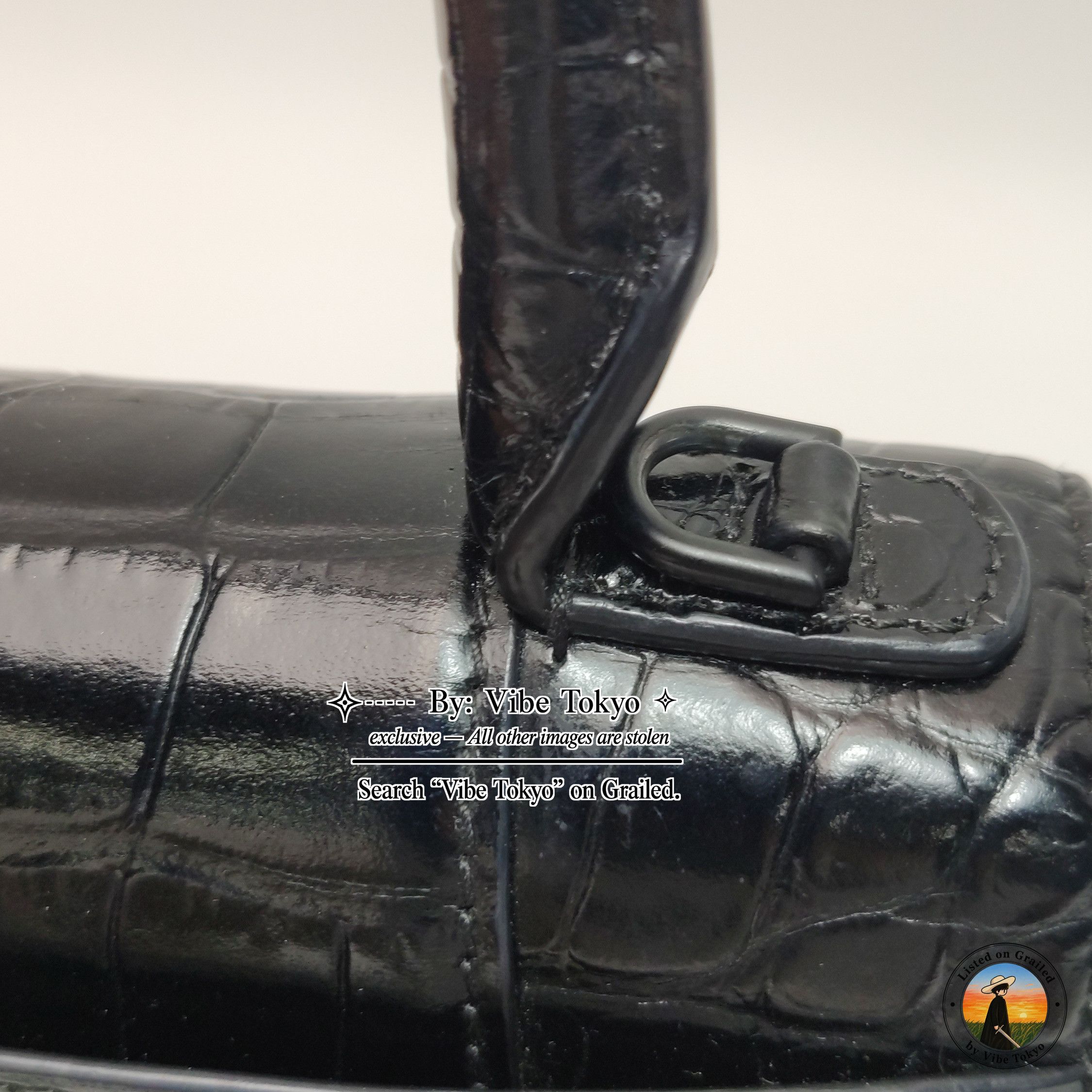 Balenciaga Balenciaga Hourglass Crocodile Effect XS Handle Bag Size ONE SIZE - 9 Thumbnail