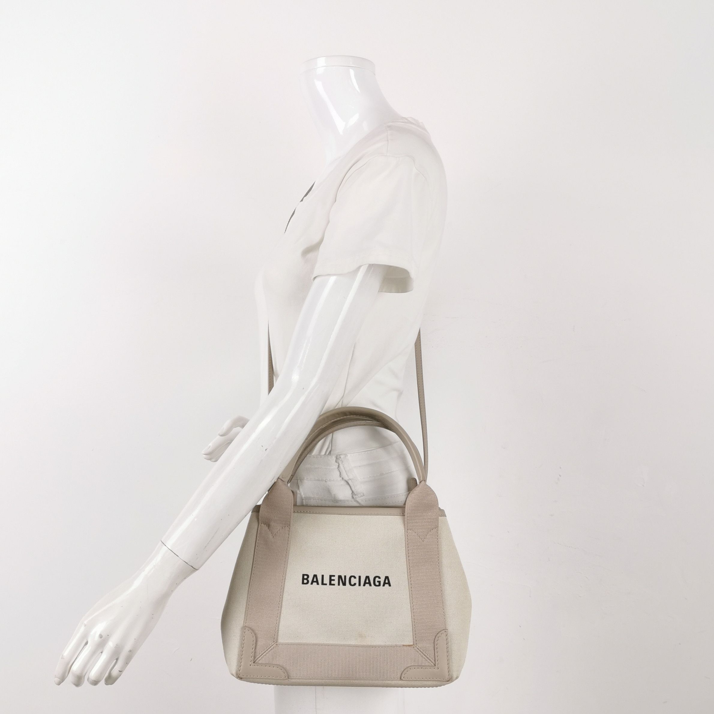 Balenciaga Balenciaga Navy Cabas Canvas Tote Bag Size ONE SIZE - 2 Thumbnail