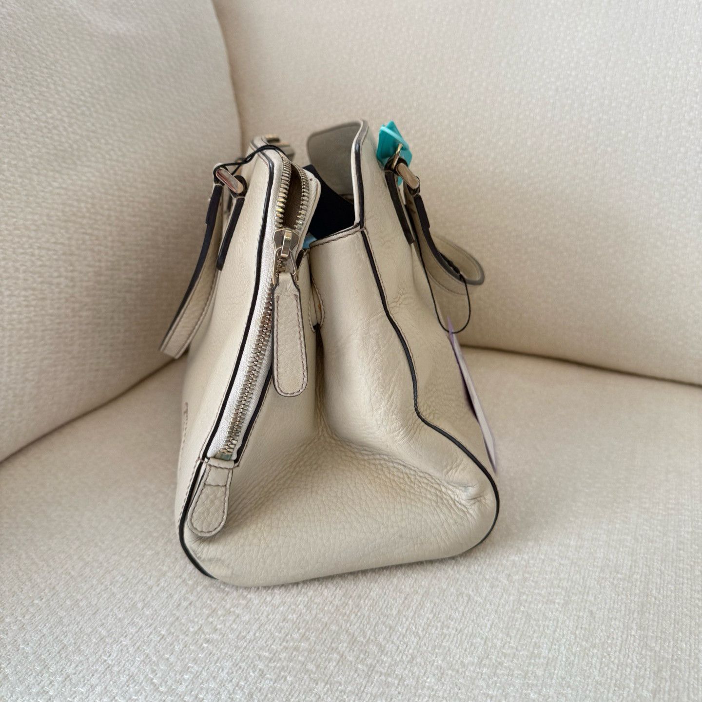 Gucci Gucci White Leather GG Logo Tote Bag Size ONE SIZE - 3 Thumbnail