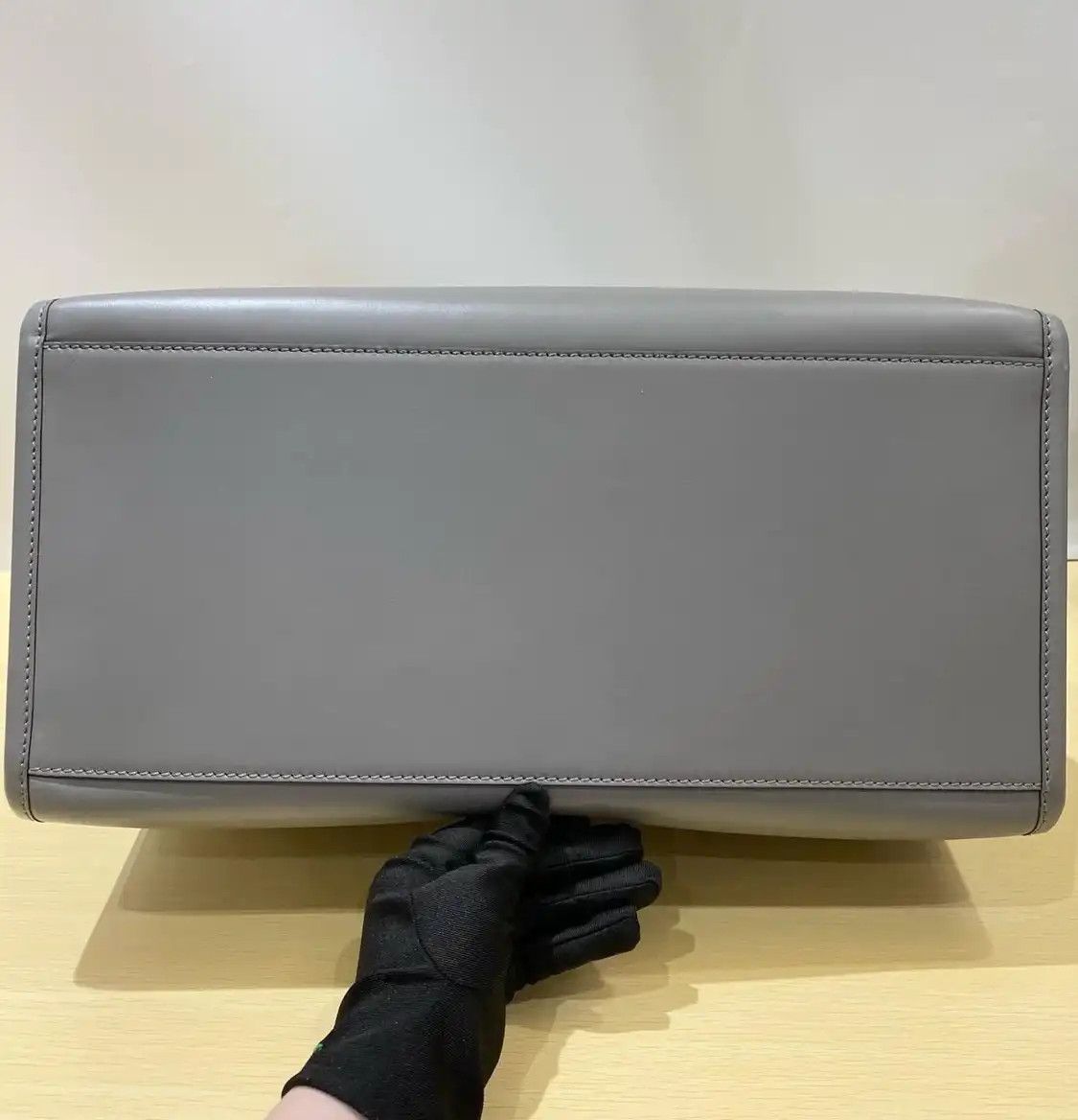 Fendi FENDI Sunshine Large grey cowhide leather embossed handbag Size ONE SIZE - 5 Thumbnail