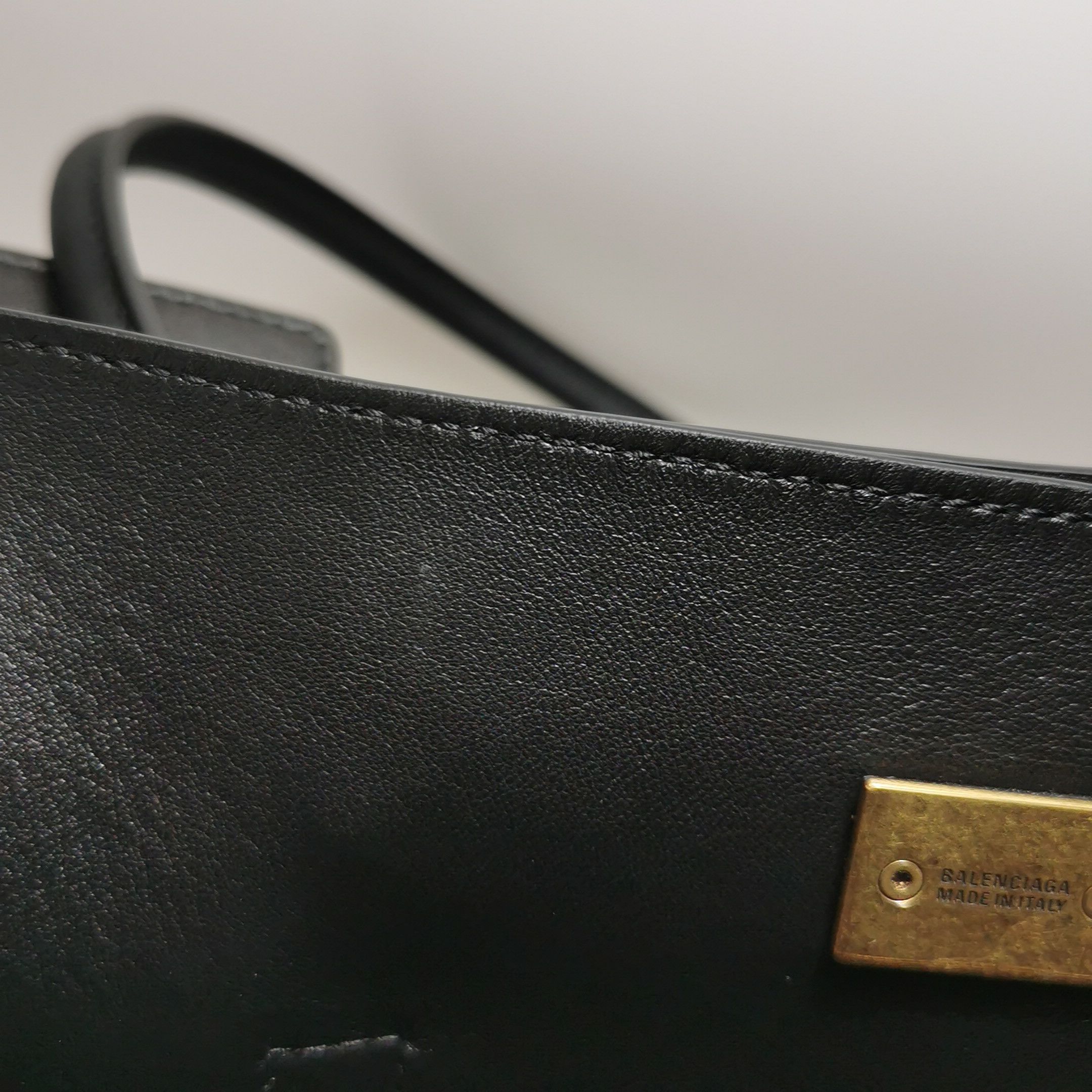 Balenciaga Balenciaga Bel Air Leather Shoulder Bag Size ONE SIZE - 10 Thumbnail