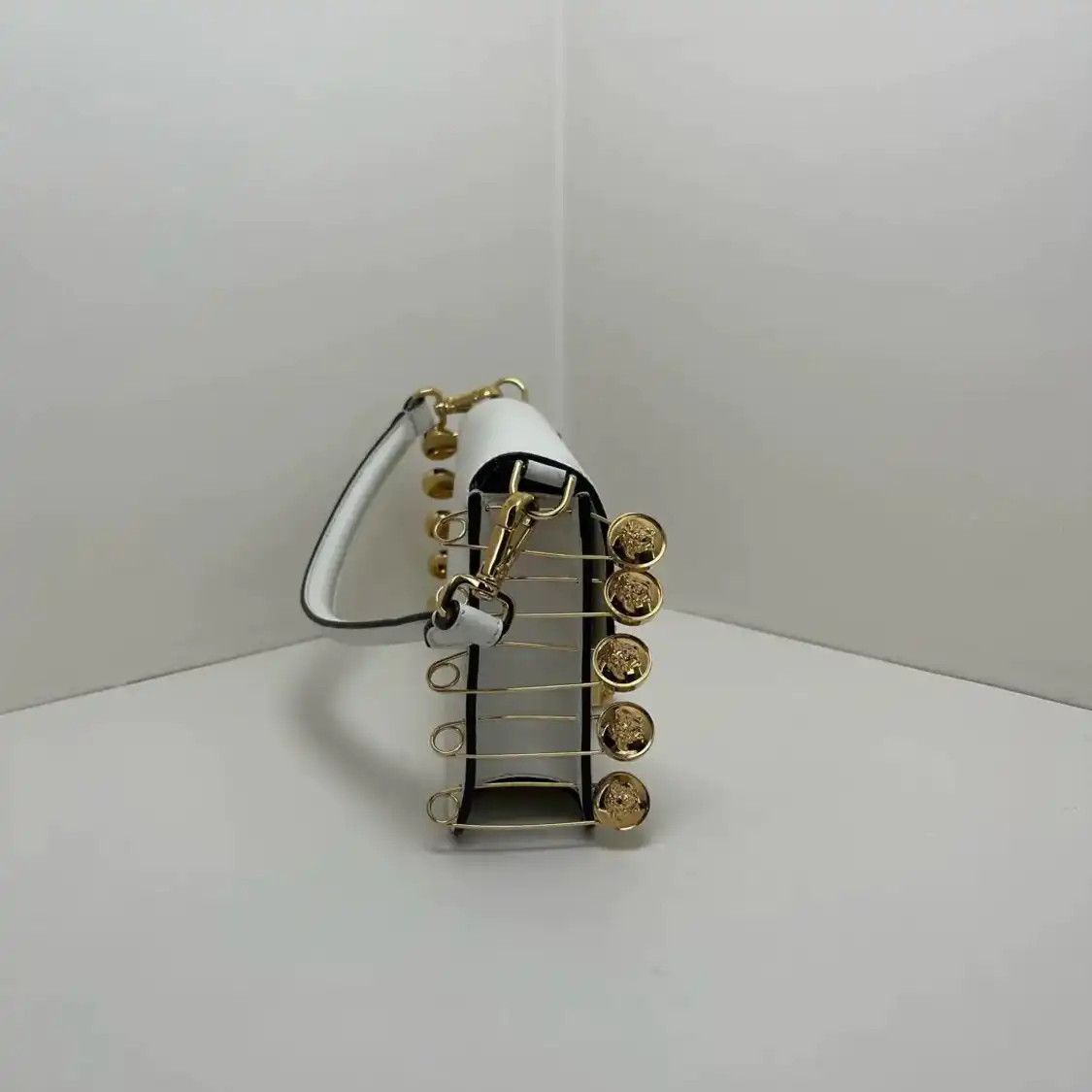 Fendi FENDI Baguette white cowhide leather baguette bag shoulder bag gold hardware det Size ONE SIZE - 4 Thumbnail