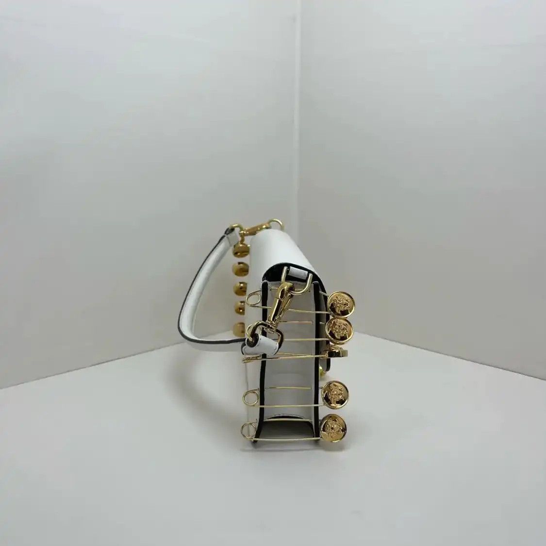 Fendi FENDI Baguette white cowhide leather baguette bag shoulder bag gold hardware det Size ONE SIZE - 3 Thumbnail