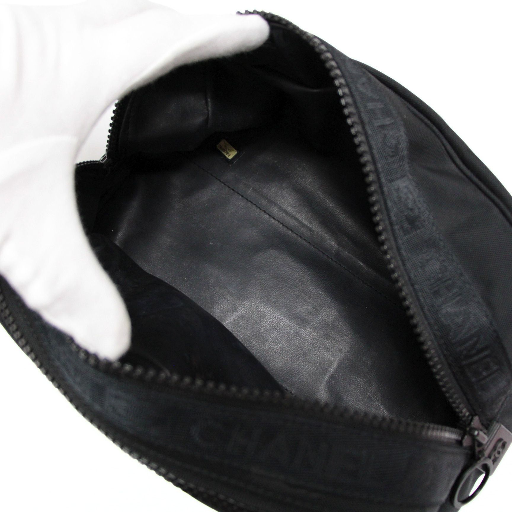 Chanel CHANEL Sport Line Coco Mark Nylon Pouch Size ONE SIZE - 6 Thumbnail