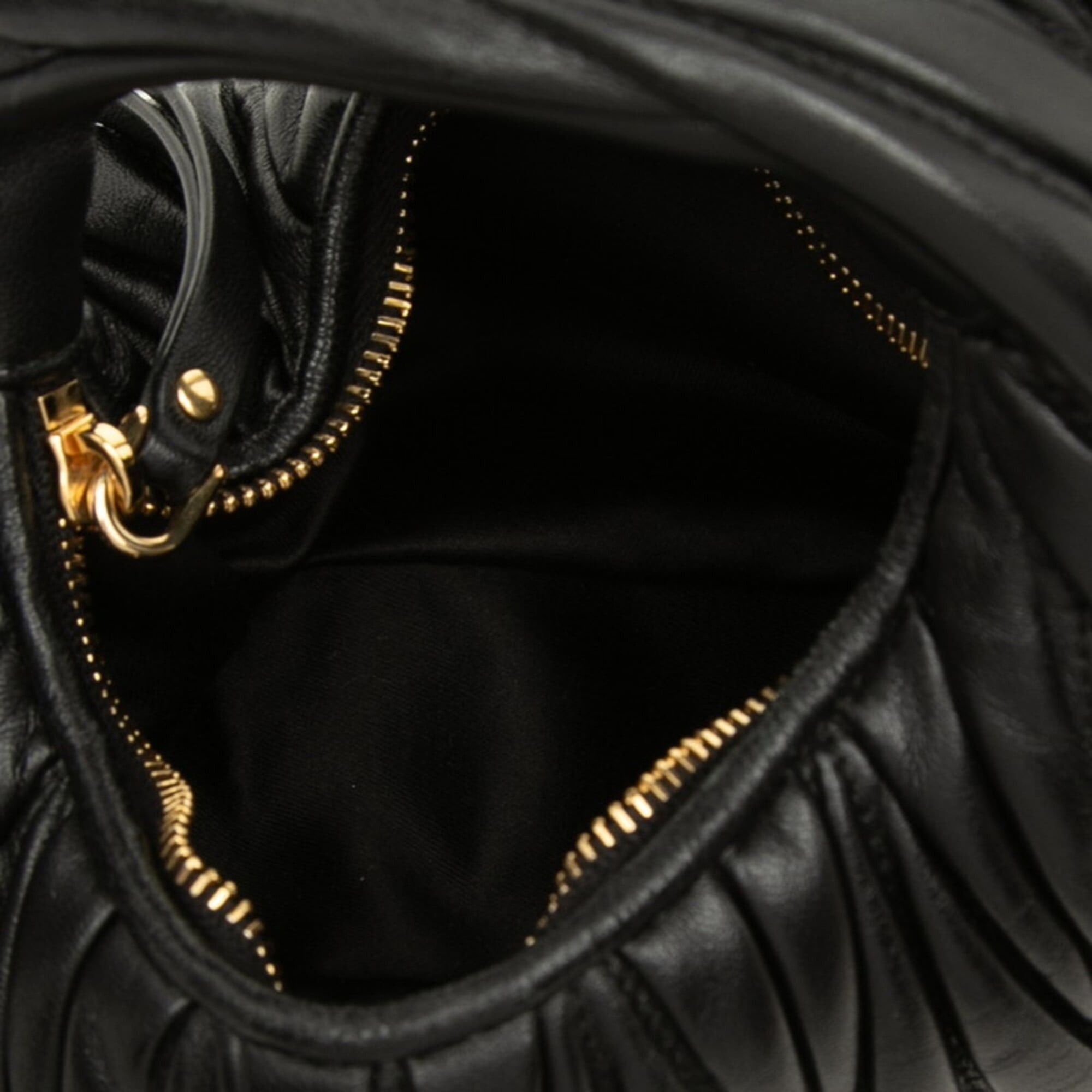 Miu Miu Miu Miu Miu Matelassé Wonder Handbag Shoulder Bag 2-Way Black Leather Women's MIUMIU Size ONE SIZE - 4 Thumbnail