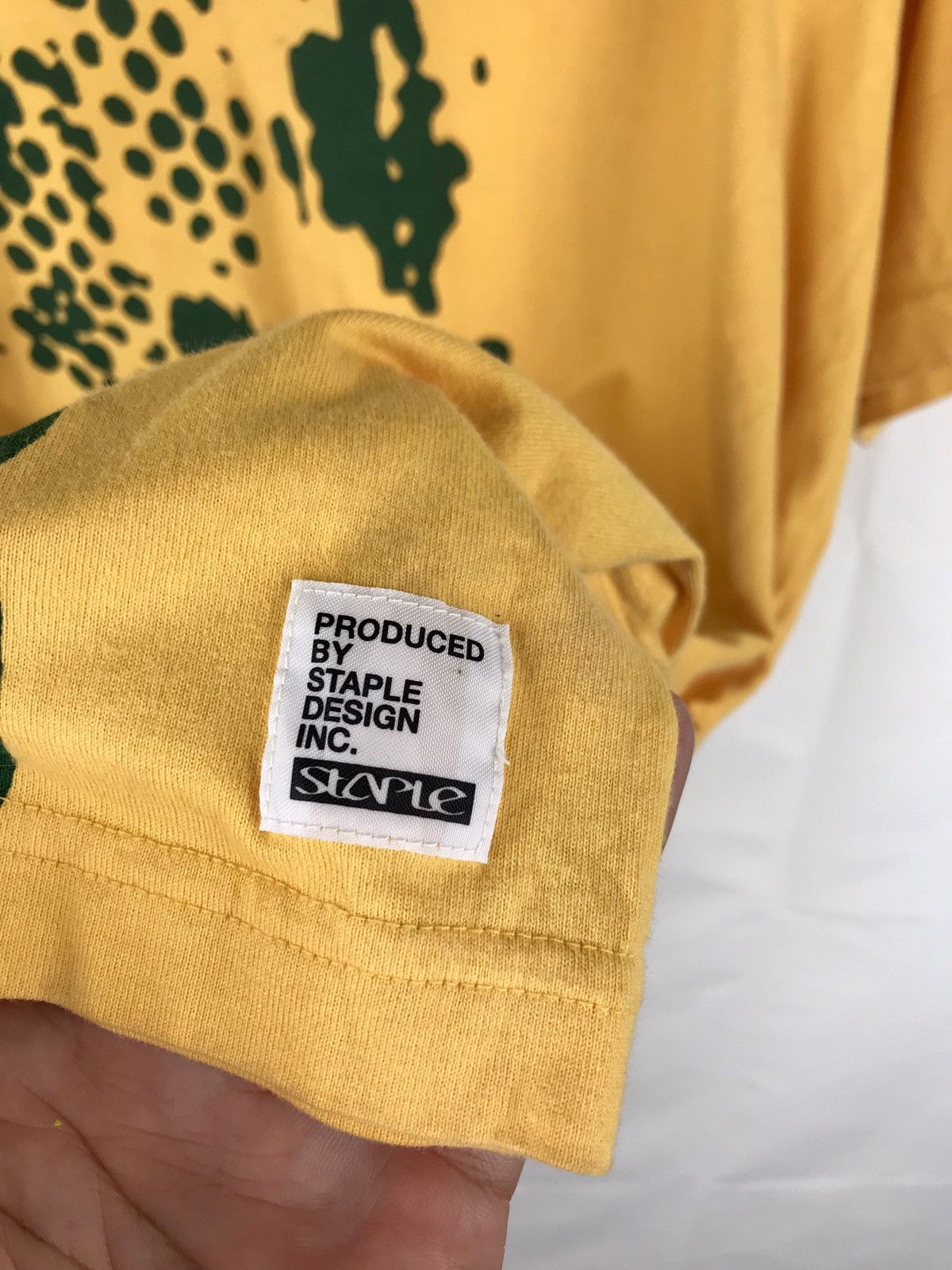 RARE STAPLE DESIGN COLLECTIBLE ITEM