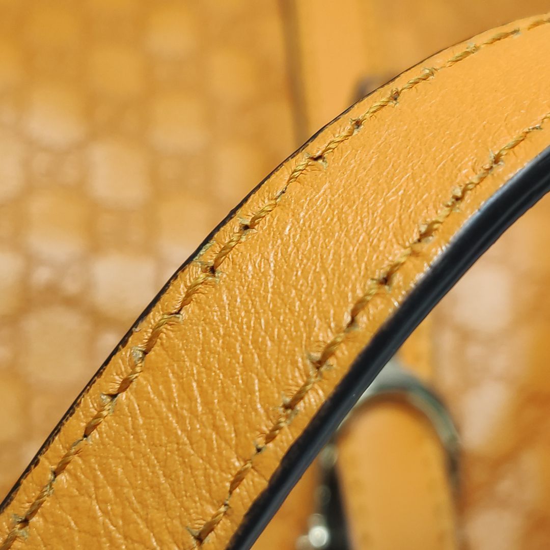 Gucci Gucci Yellow Leather GG Embossed Tote Bag Size ONE SIZE - 12 Thumbnail