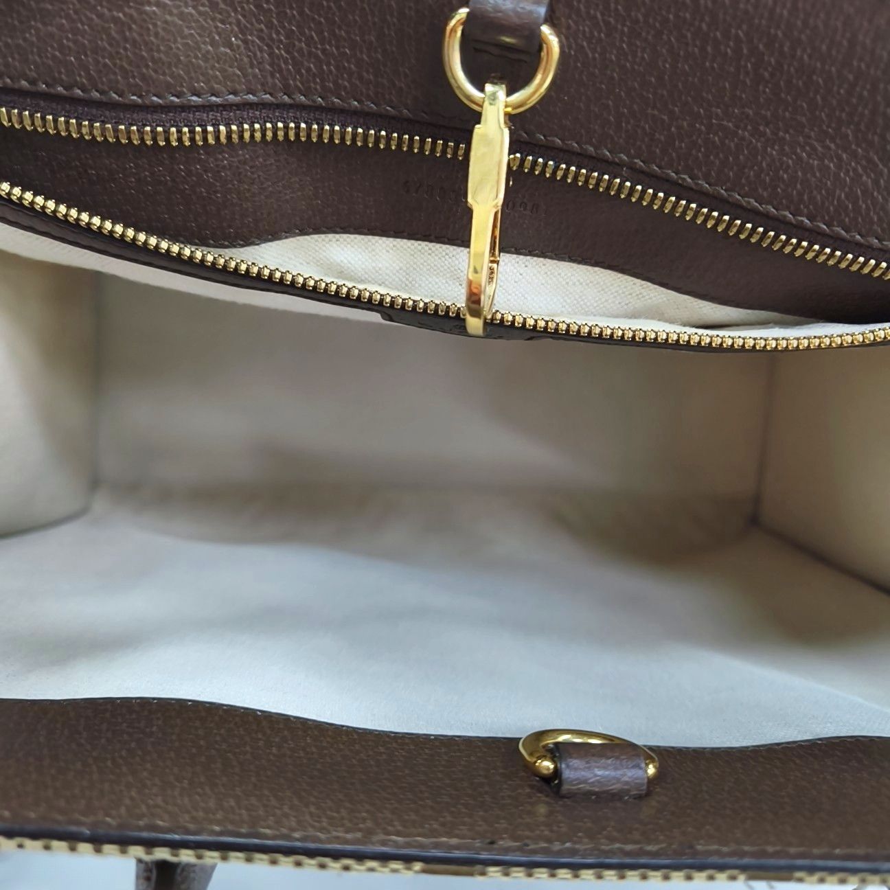 Gucci Gucci Jumbo GG Canvas Tote Bag Size ONE SIZE - 6 Thumbnail