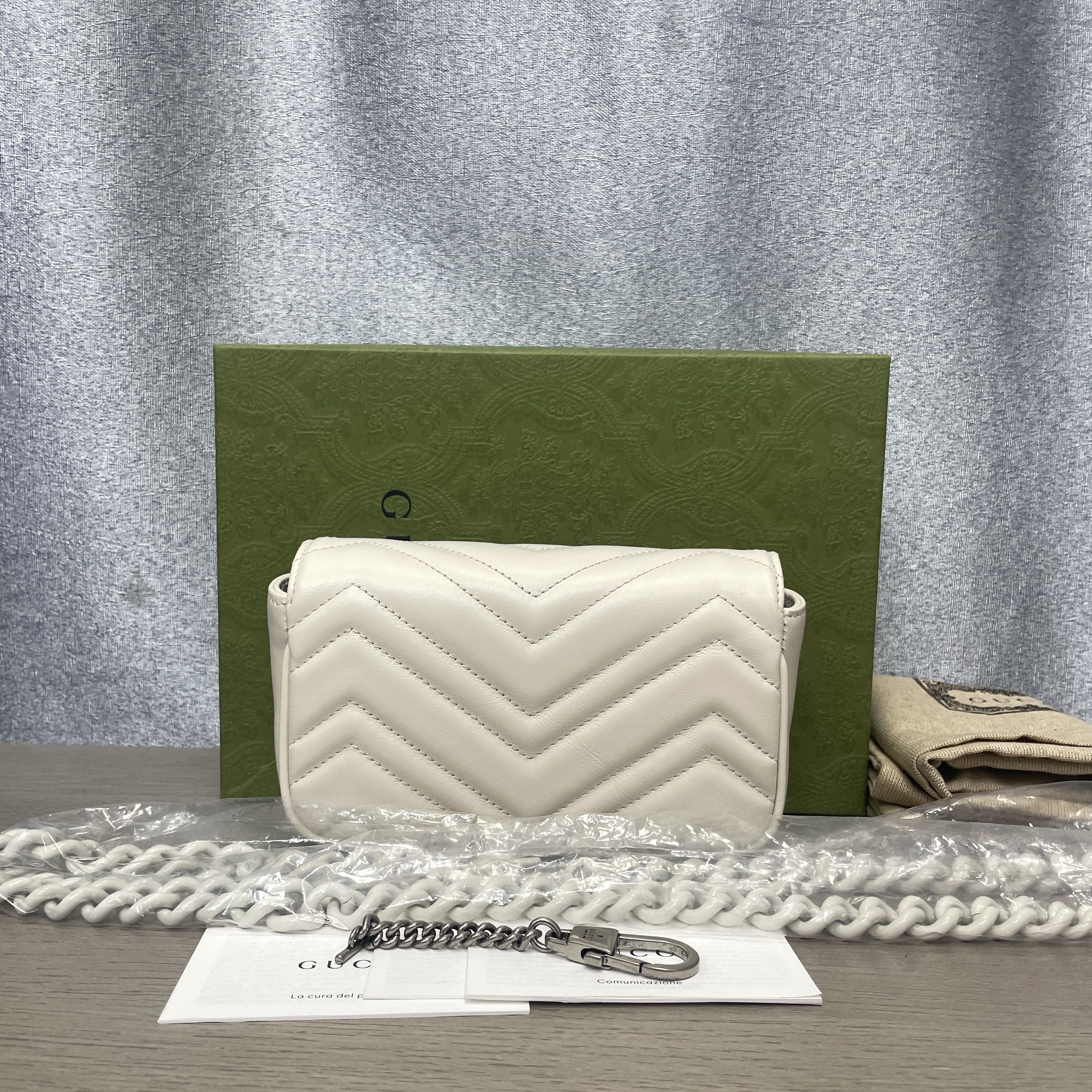 Gucci Gucci White GG Marmont Mini Leather Chain Bag Size ONE SIZE - 3 Thumbnail