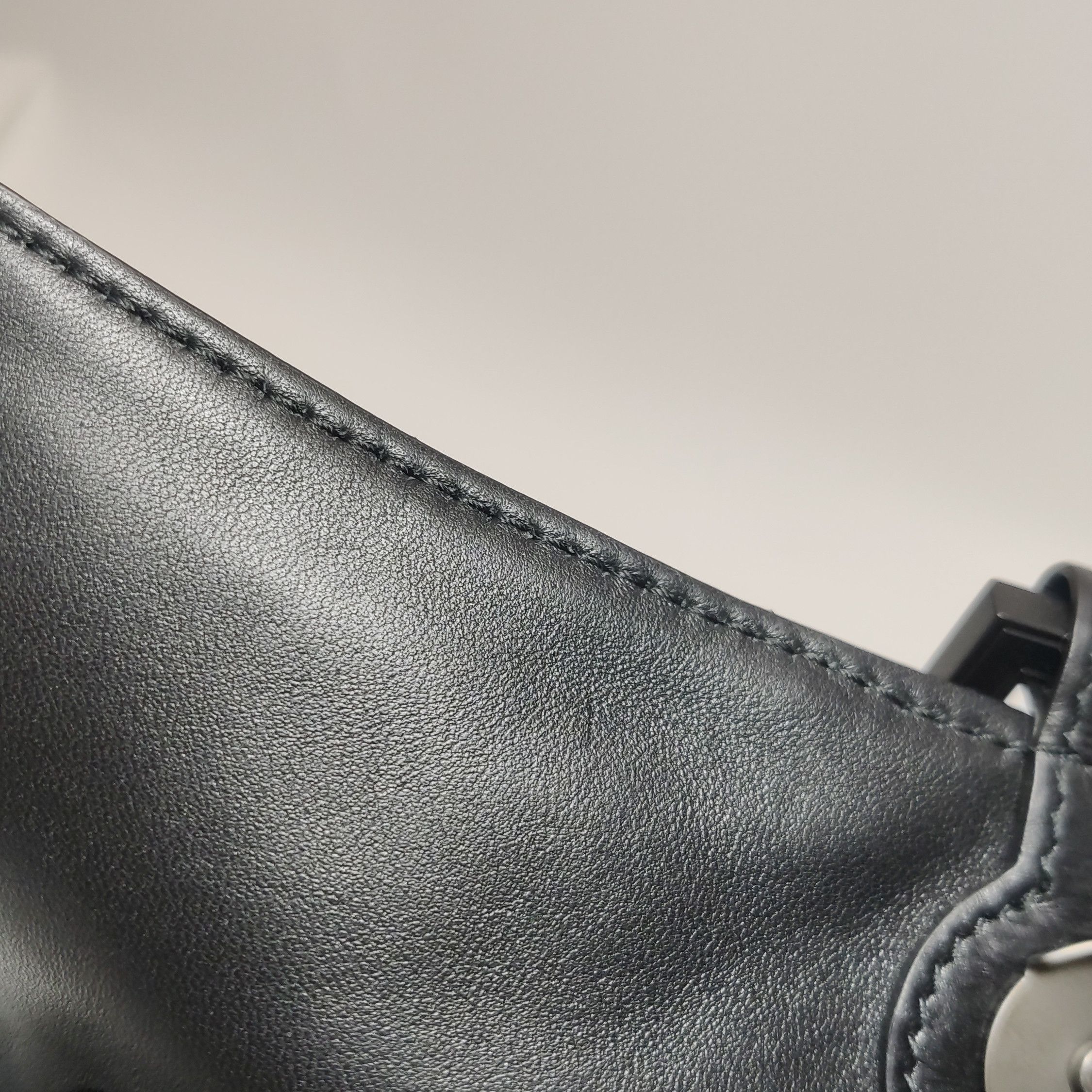 Balenciaga Balenciaga Crush Quilted Leather Shoulder Bag Size ONE SIZE - 8 Thumbnail