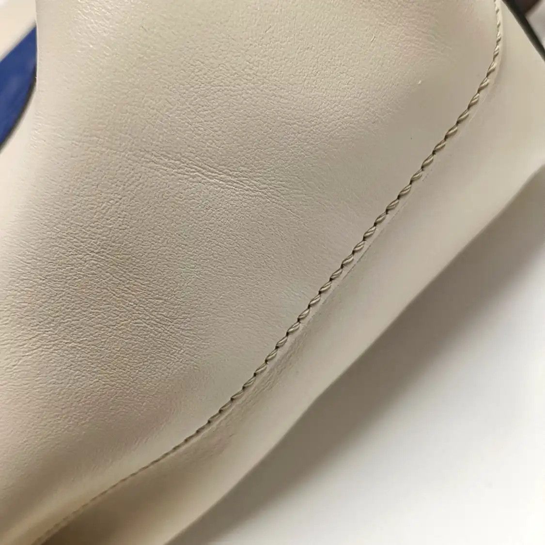 Fendi FENDI bucket bag beige cowhide leather jacquard shoulder bag handbag gold hardwa Size ONE SIZE - 11 Thumbnail
