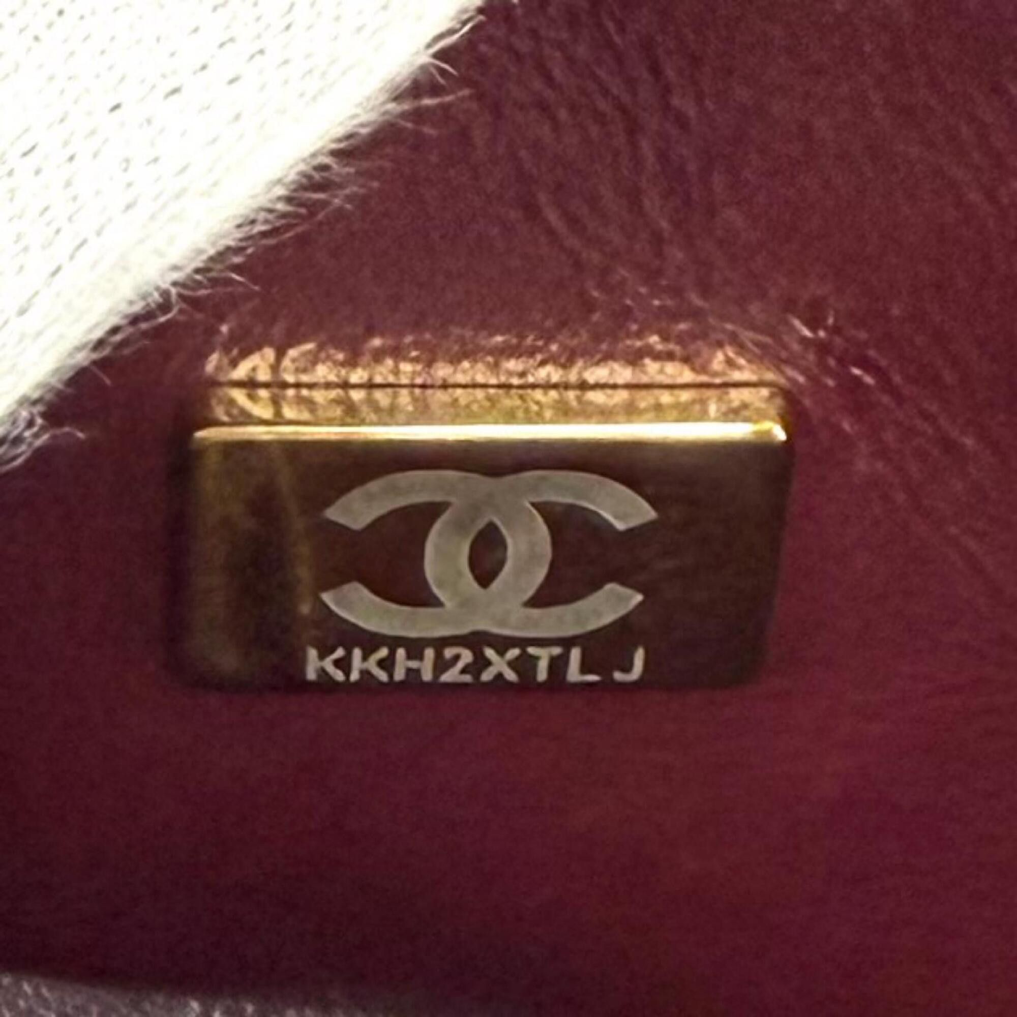 Chanel CHANEL A01112 Matelassé 25 Caviar Skin Shoulder Bag with Random Serial Number, Black Gold Hardware, Made in France, Women's, Dust Bag. Size ONE SIZE - 12 Thumbnail