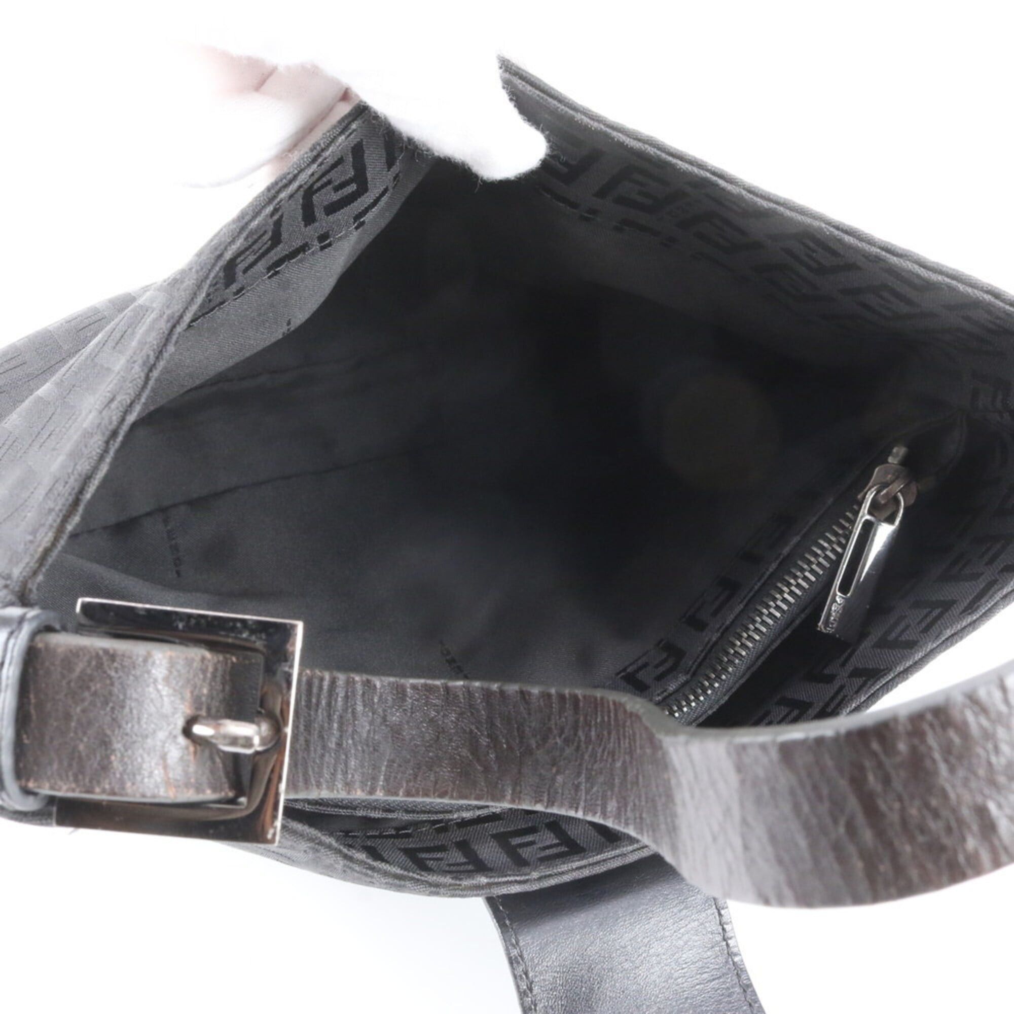 Fendi Fendi Zucchino Mamma Bucket Leather Shoulder Bag Handbag Black Women's Size ONE SIZE - 8 Thumbnail