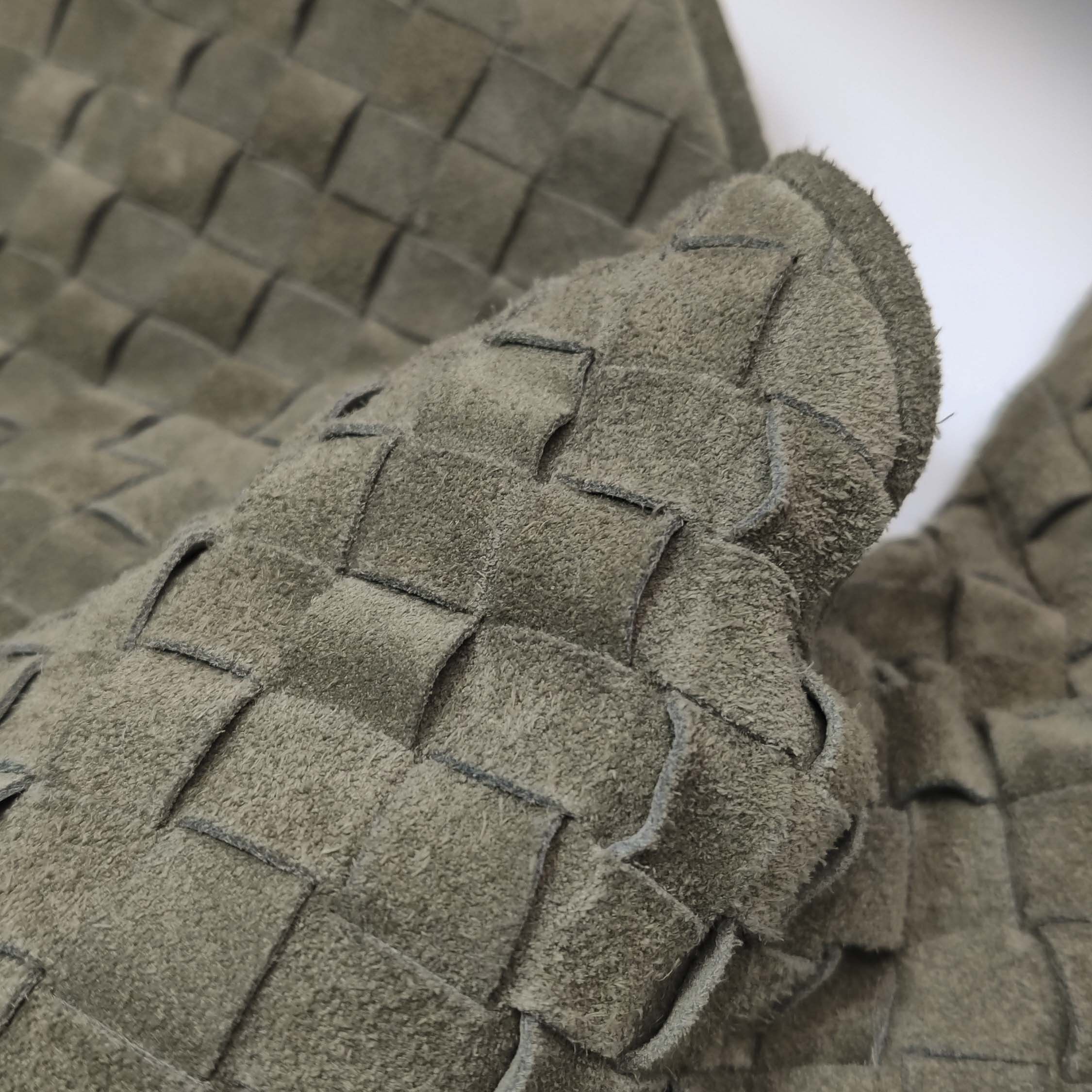 Bottega Veneta Bottega Veneta Suede Intrecciato Hop Shoulder Bag Size ONE SIZE - 8 Thumbnail