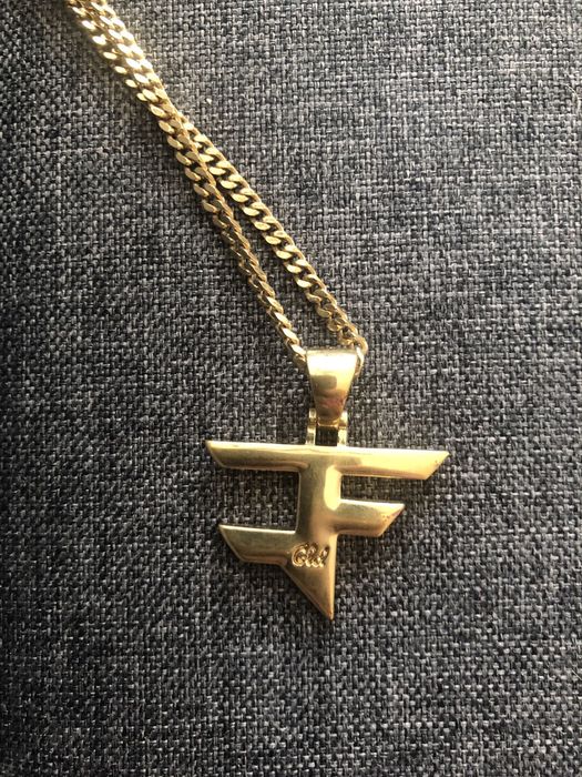 Faze on sale clan pendant