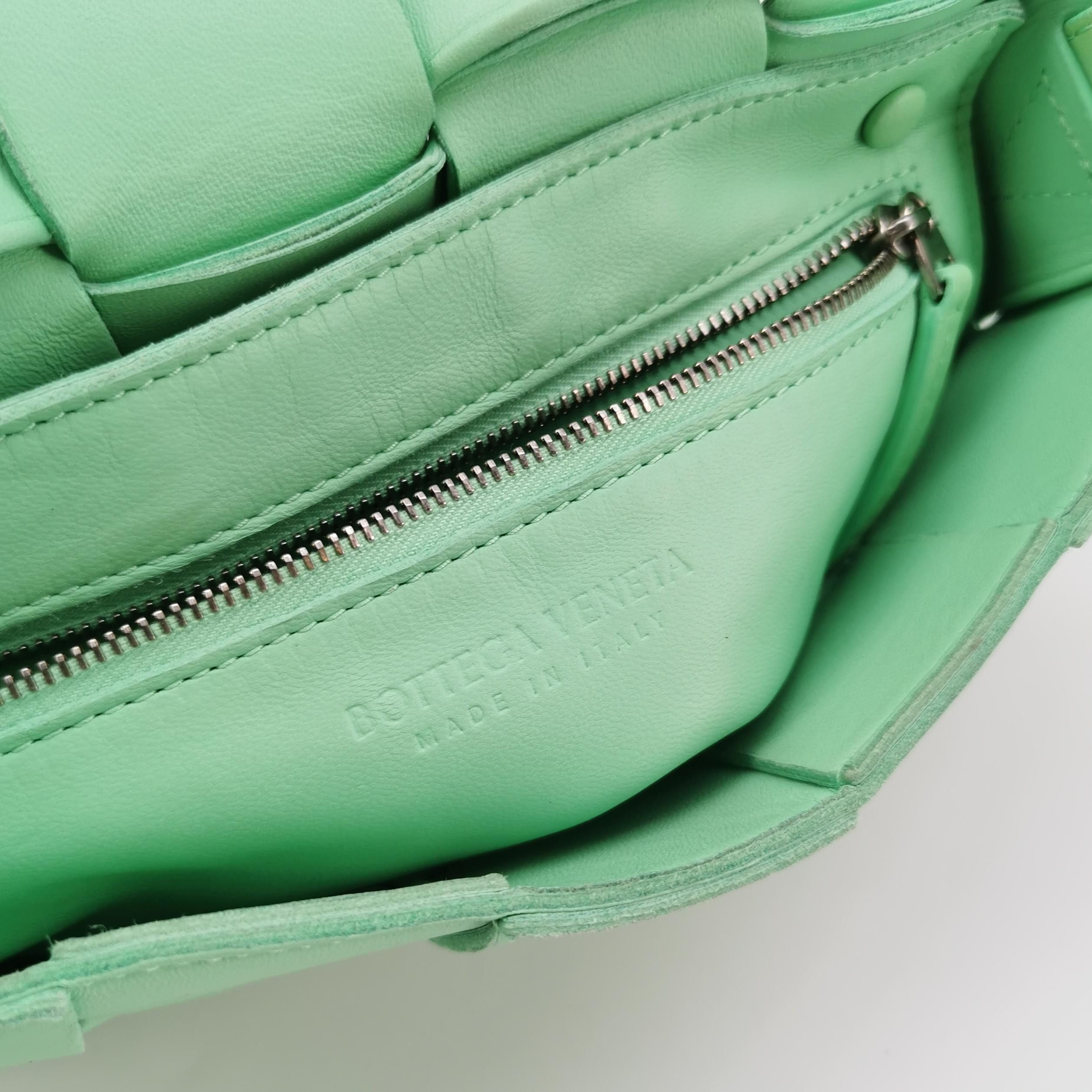 Bottega Veneta Bottega Veneta Cassette Intreccio Leather Shoulder Bag Size ONE SIZE - 8 Thumbnail