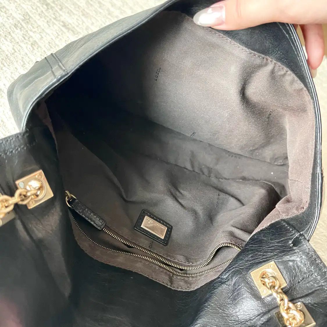 Fendi FENDI Baguette black cowhide leather doubleF quilted shoulder bag Size ONE SIZE - 9 Thumbnail