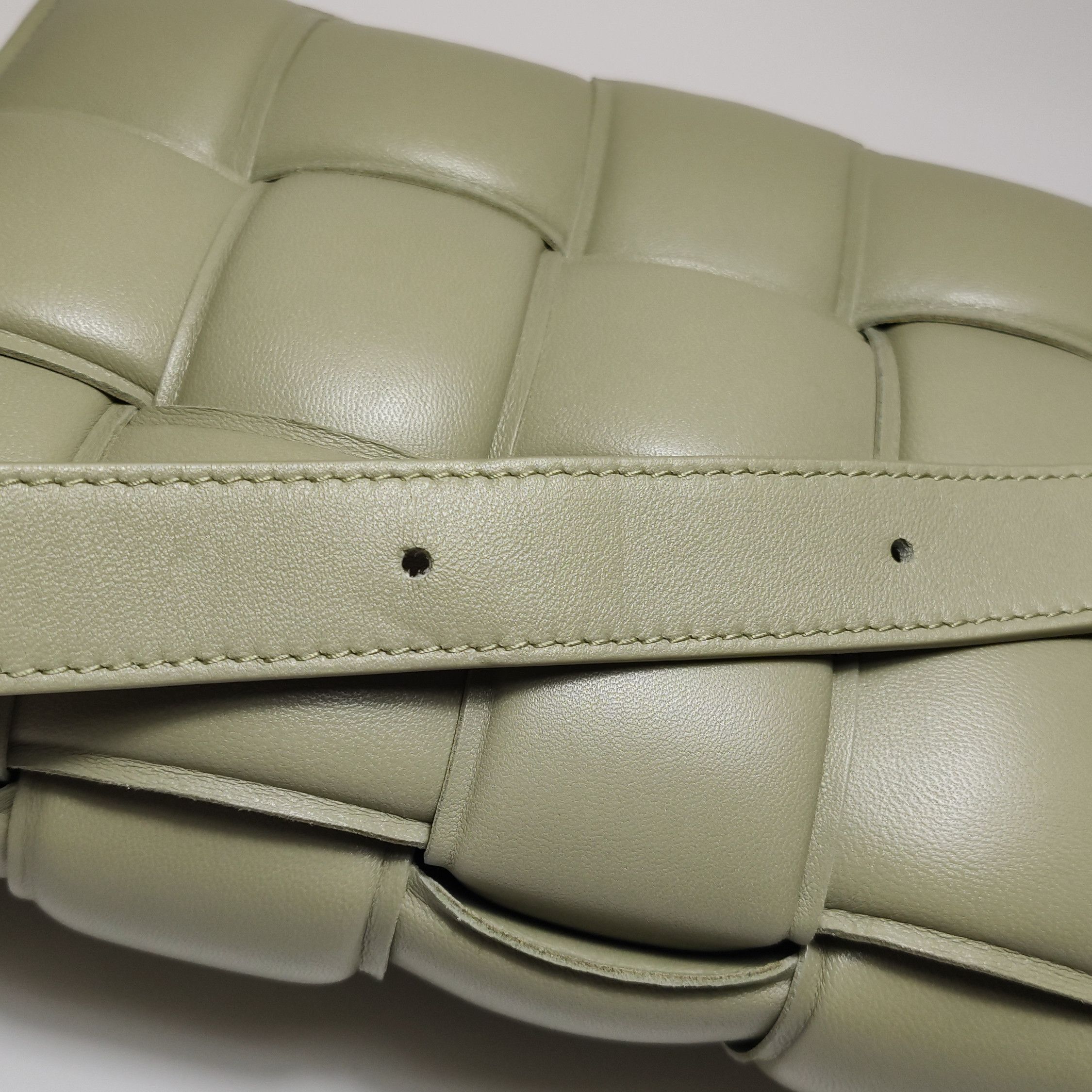 Bottega Veneta Bottega Veneta Cassette Intreccio Leather Crossbody Bag Size ONE SIZE - 18 Thumbnail
