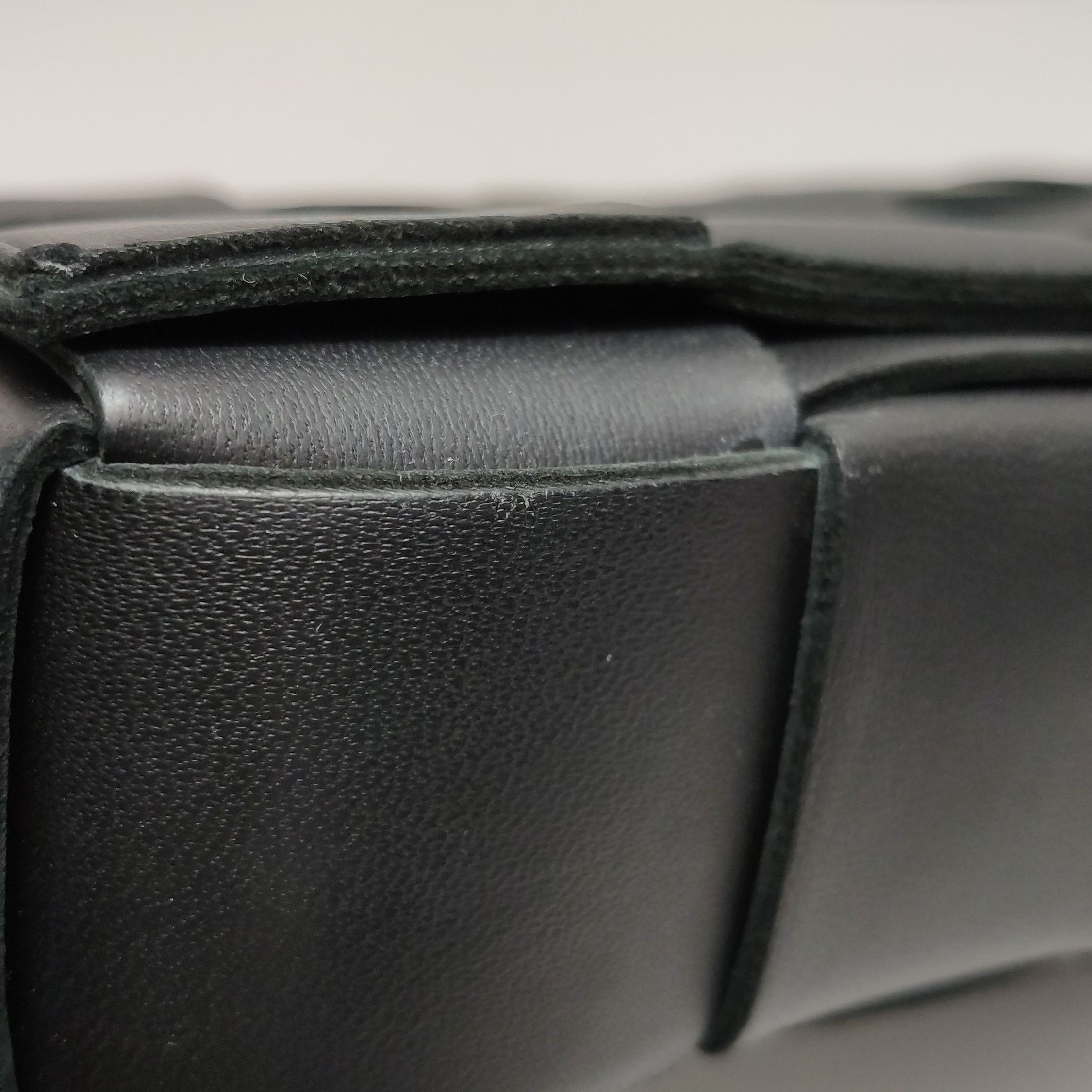 Bottega Veneta Bottega Veneta Cassette Black Leather Intreccio Shoulder Bag Size ONE SIZE - 18 Thumbnail