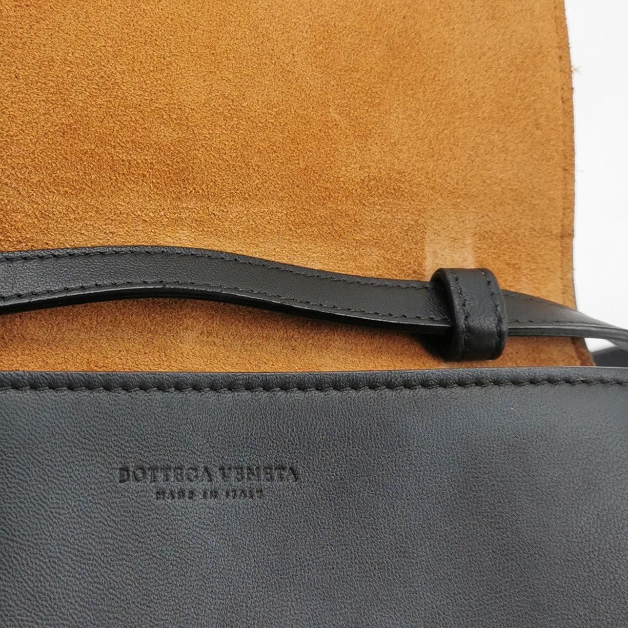 Bottega Veneta Bottega Veneta Intreccio Leather Cassette Crossbody Bag Size ONE SIZE - 8 Thumbnail