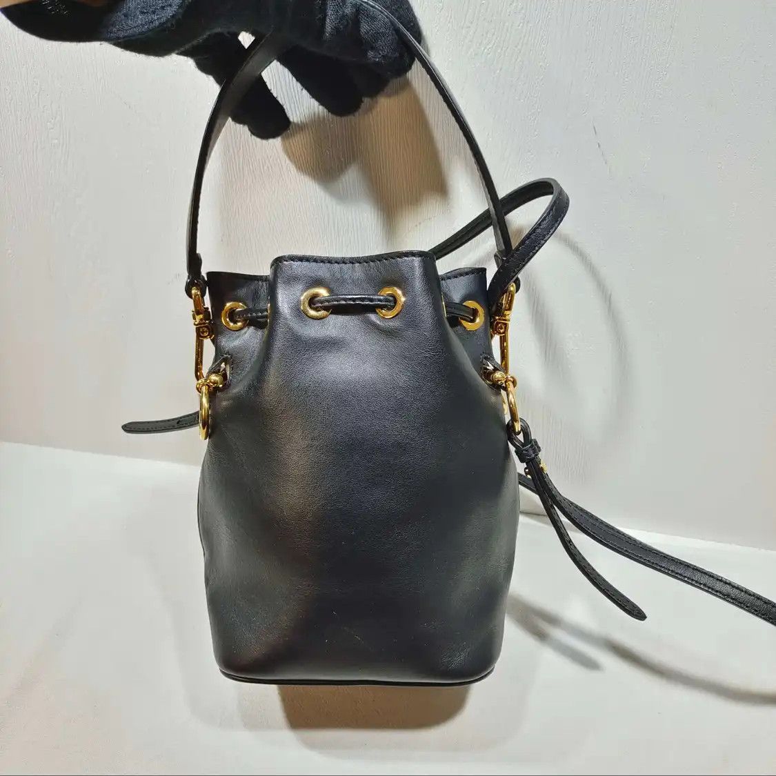 Fendi FENDI Mon Tresor mini black cowhide leather stud Bag Bugs handbag Size ONE SIZE - 3 Thumbnail