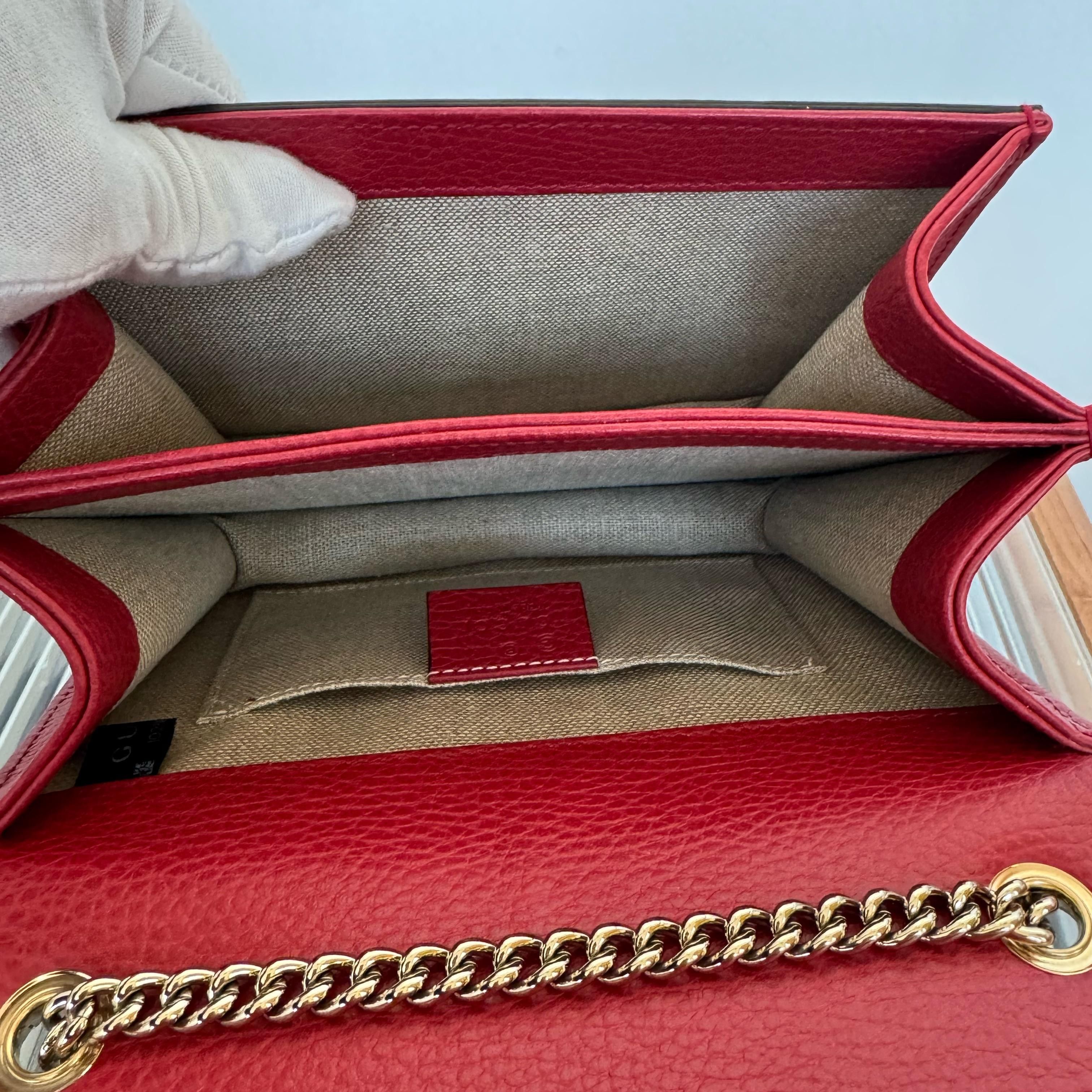Gucci Gucci Interlocking G Red Leather Shoulder Bag Size ONE SIZE - 7 Thumbnail