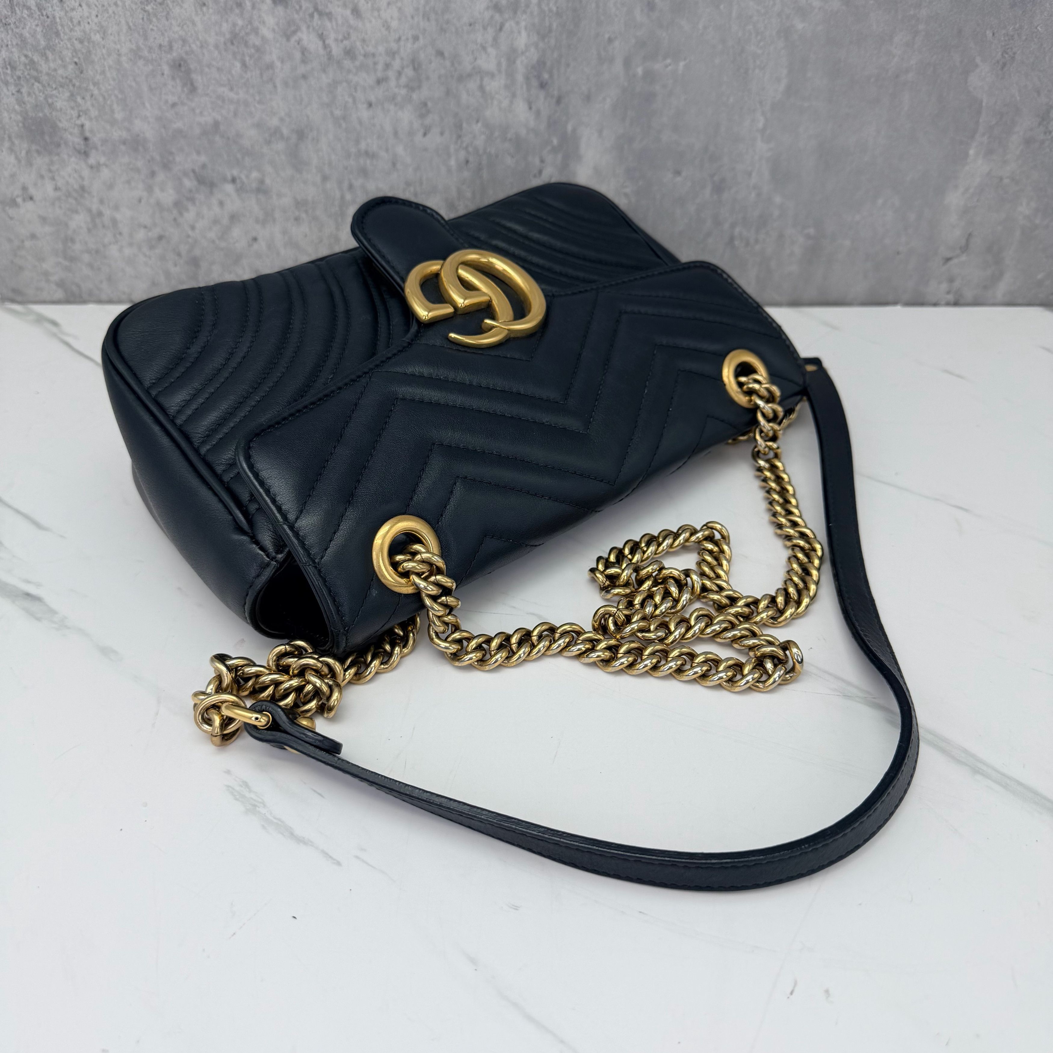 Gucci Gucci GG Marmont Matelasse Medium Shoulder Bag Size ONE SIZE - 4 Thumbnail