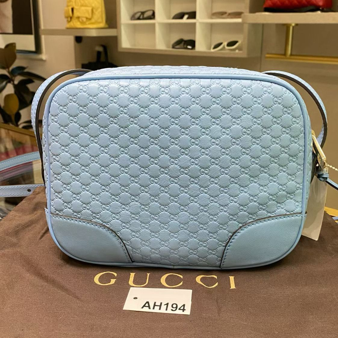 Gucci Gucci Bree Blue Leather Monogram Camera Bag ONE SIZE Size ONE SIZE - 2 Thumbnail