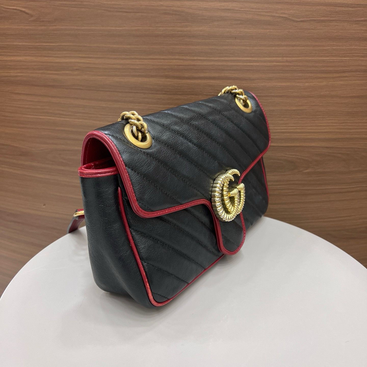 Gucci Gucci GG Marmont Quilted Leather Chain Bag Medium Size Size ONE SIZE - 5 Thumbnail