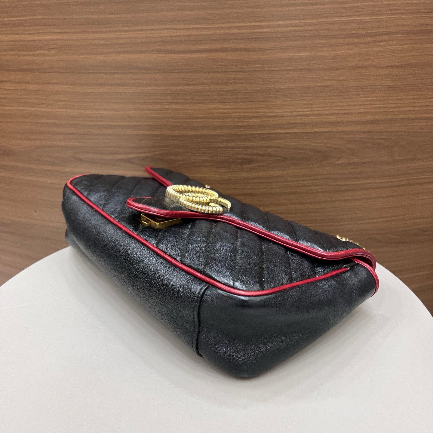 Gucci Gucci GG Marmont Quilted Leather Chain Bag Medium Size Size ONE SIZE - 8 Thumbnail