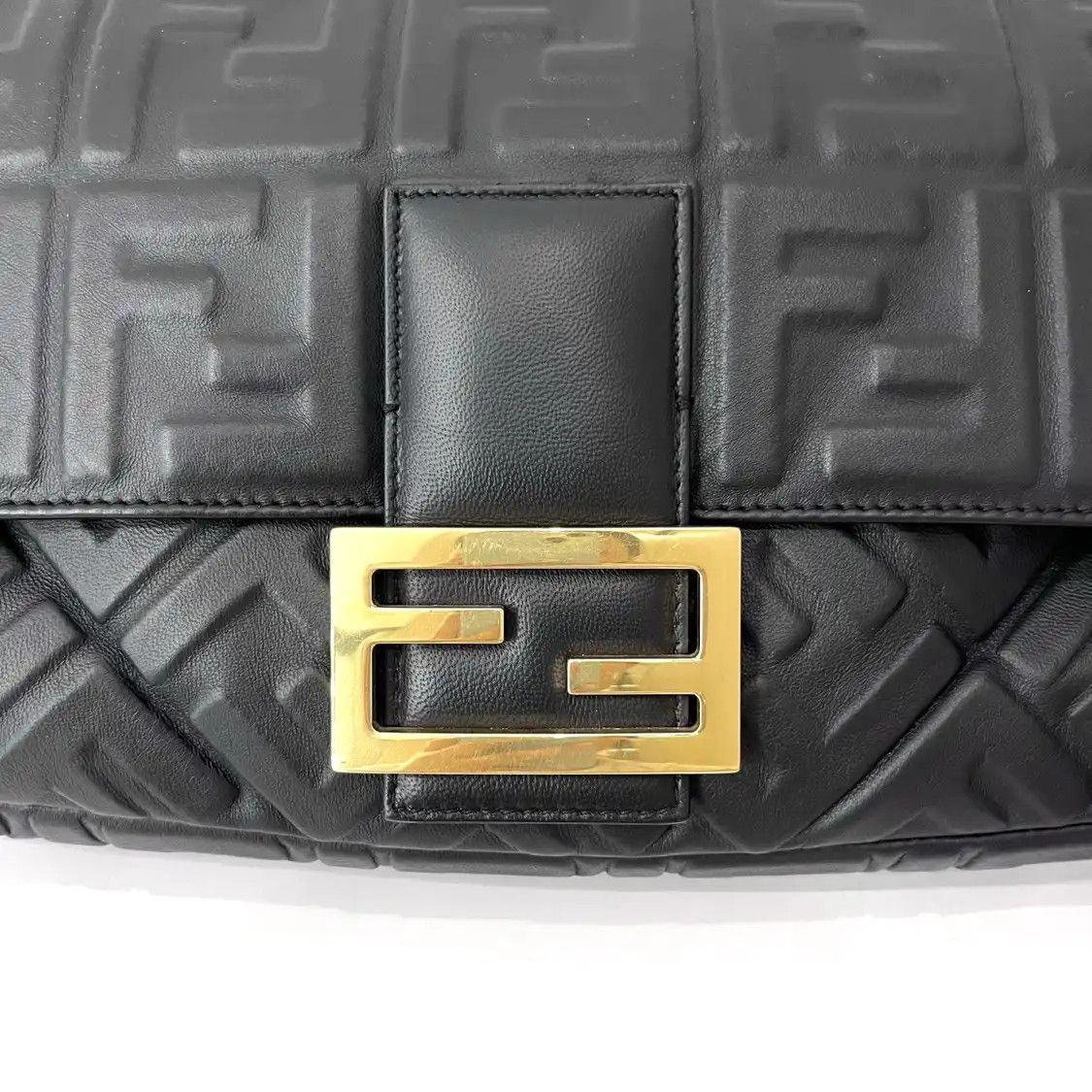Fendi FENDI Baguette Large black sheepskin doubleF embossed shoulder bag gold hardware Size ONE SIZE - 9 Thumbnail