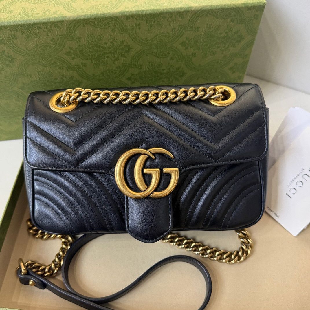 Gucci Gucci GG Marmont Black Leather Chevron Shoulder Bag Size ONE SIZE - 2 Thumbnail