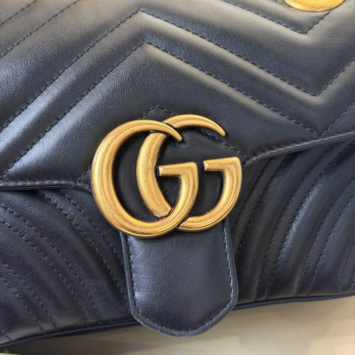 Gucci Gucci GG Marmont Black Leather Chevron Shoulder Bag Size ONE SIZE - 9 Thumbnail